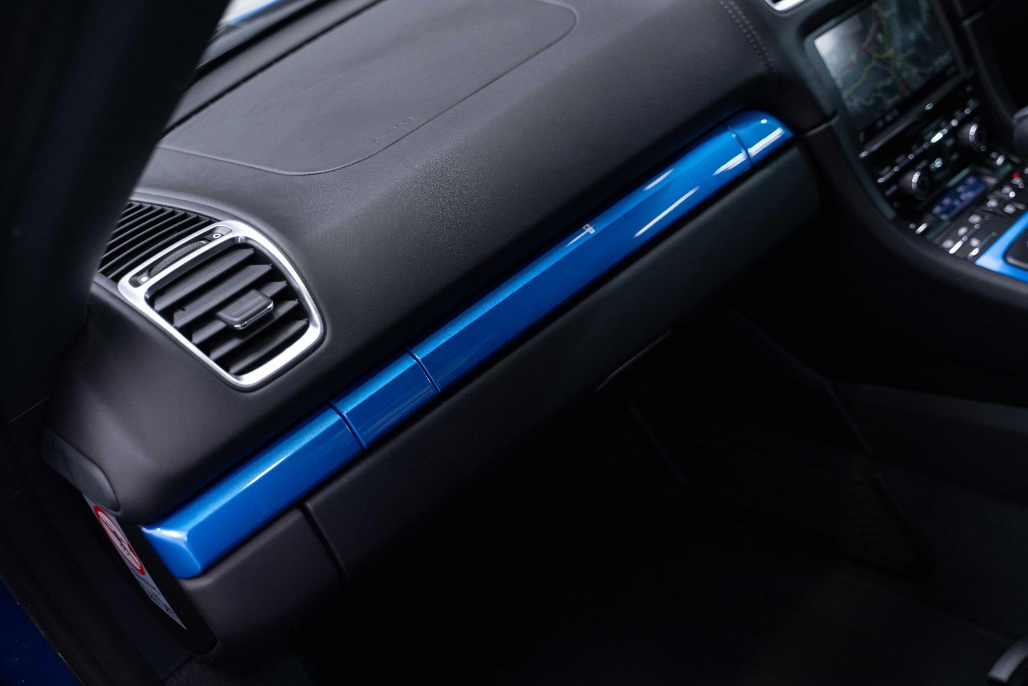 Porsche Cayman - Image 29