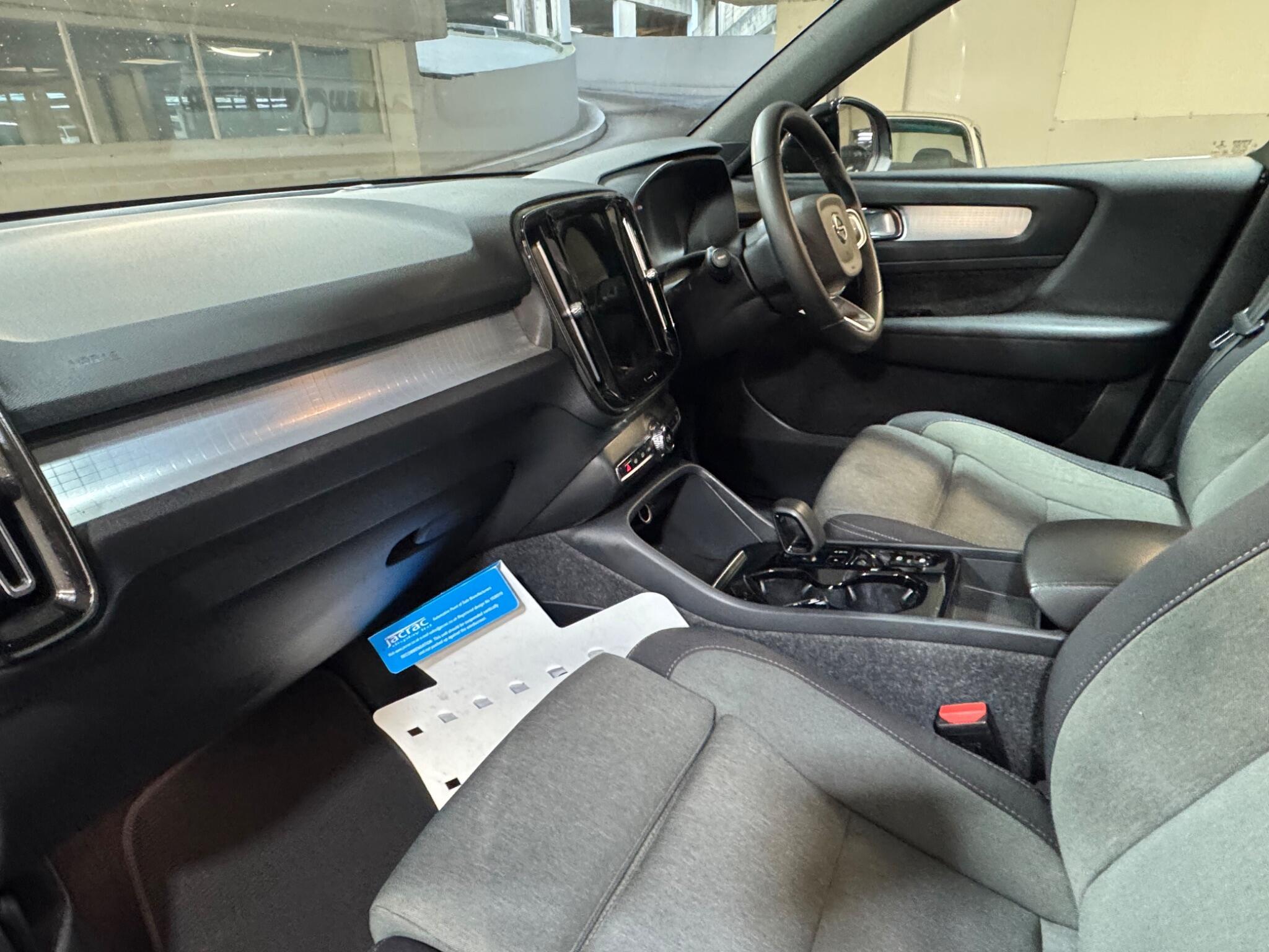 Volvo XC40 - Image 10