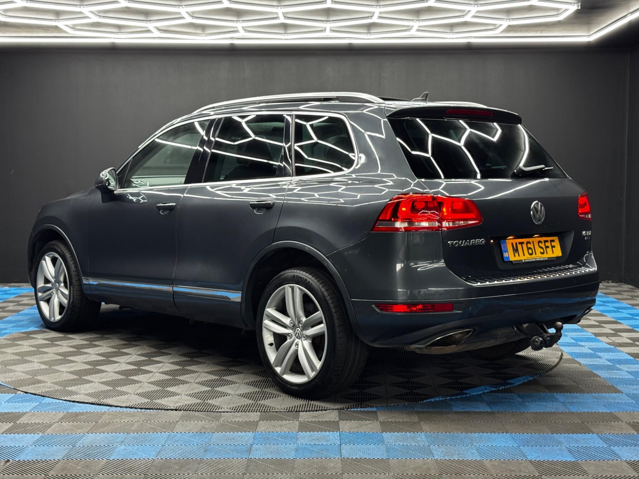 Volkswagen Touareg - Image 7