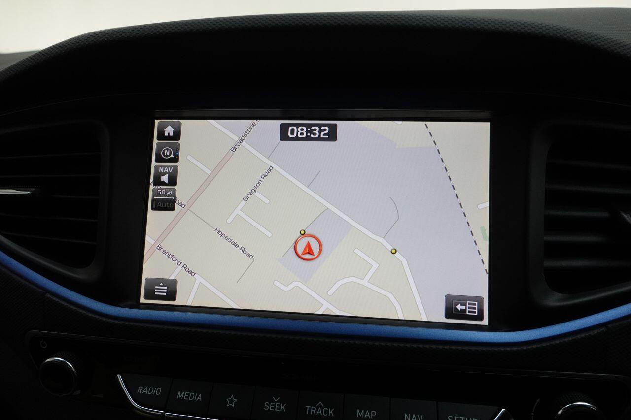 Hyundai Ioniq - Image 2