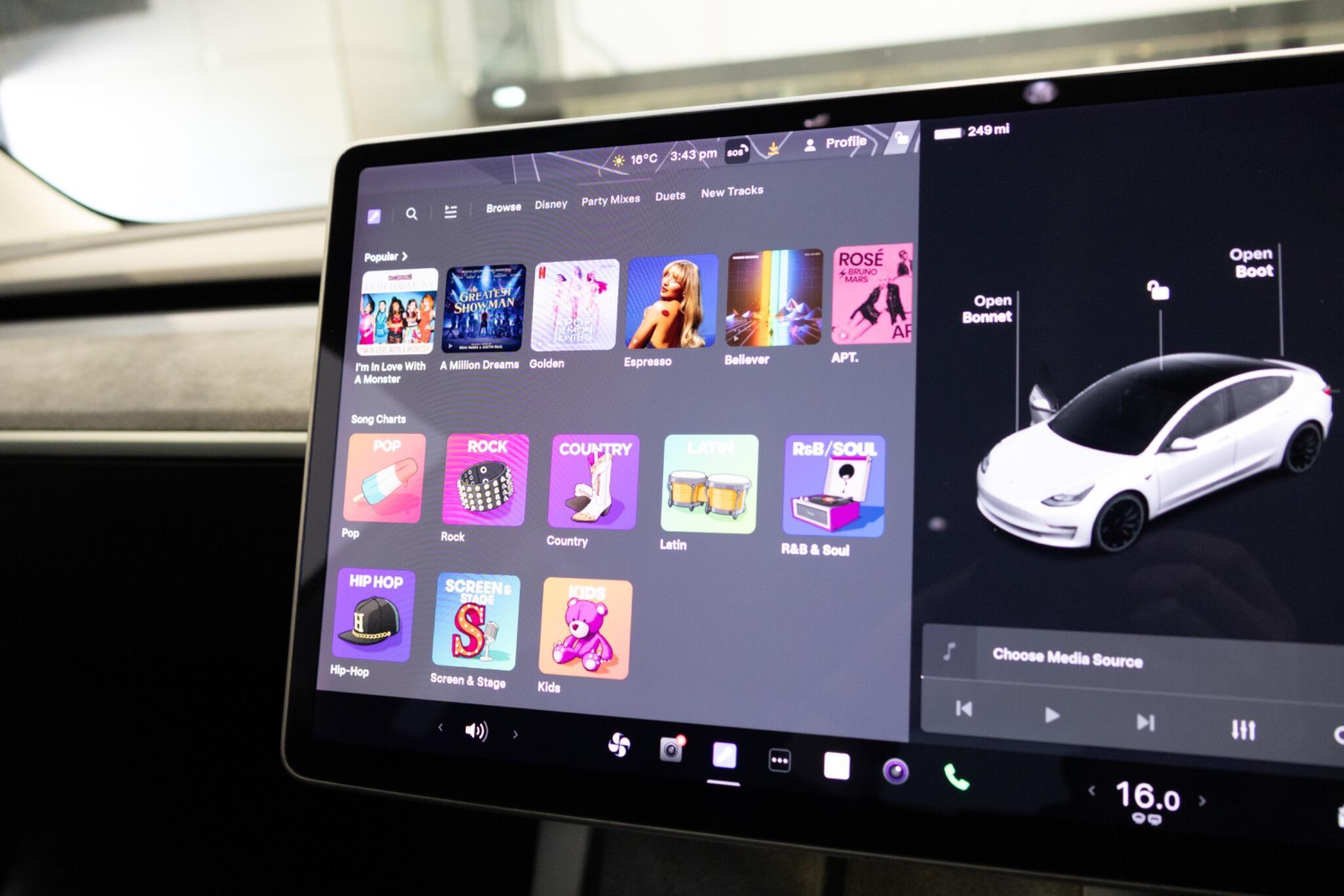 Tesla Model 3 - Image 20