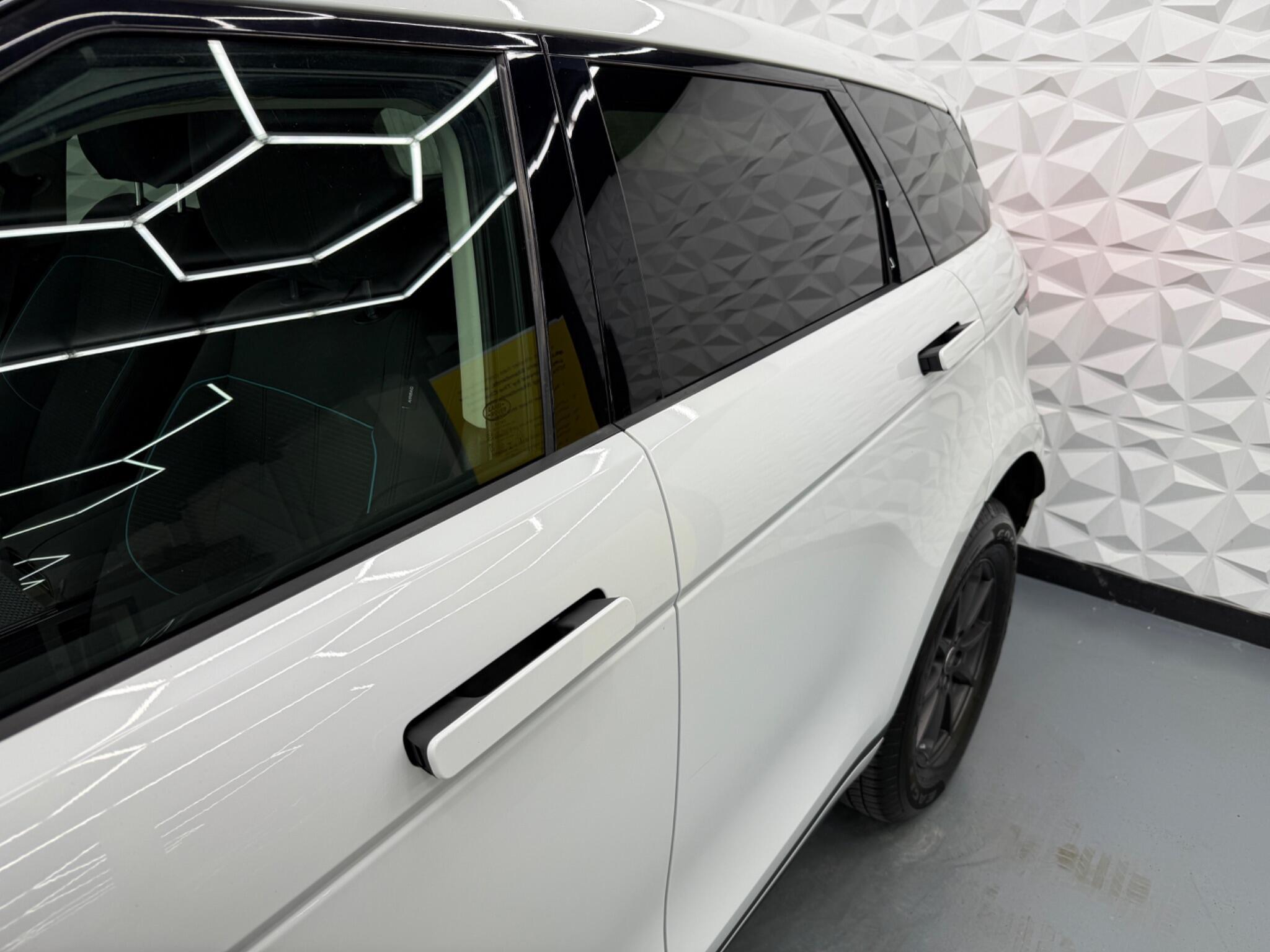 Land Rover Range Rover Evoque - Image 9
