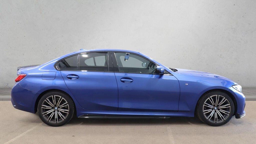 BMW 3 Series - Image 8