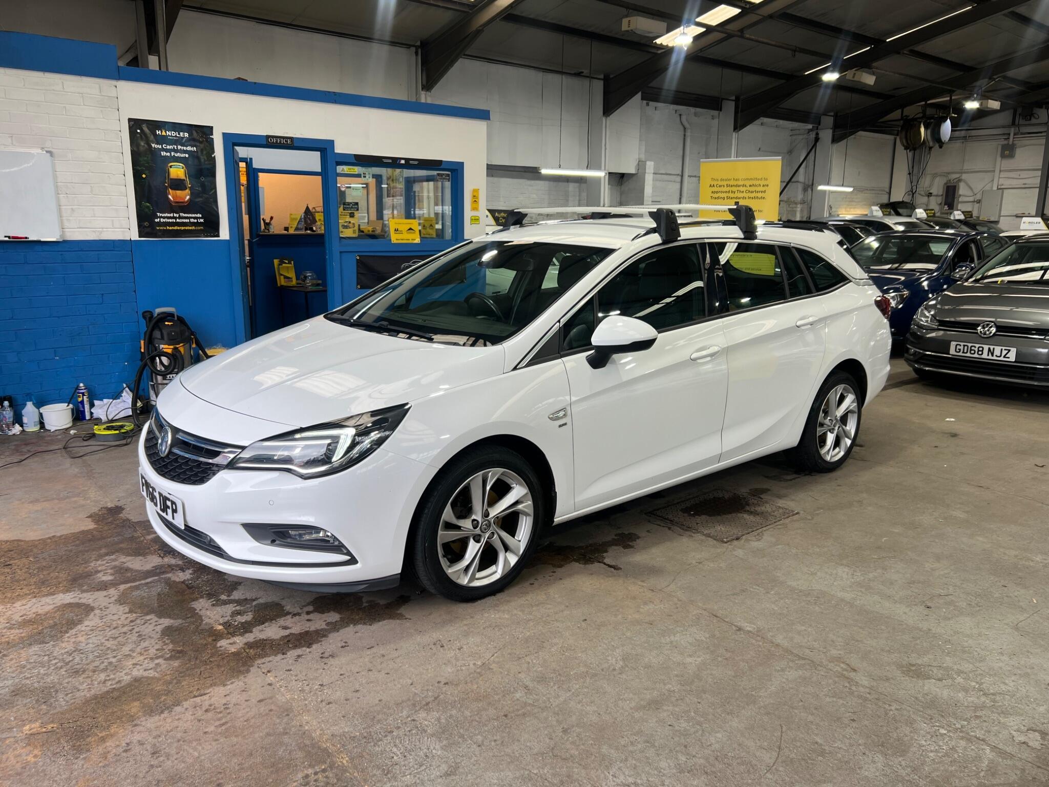 Vauxhall Astra - Image 6