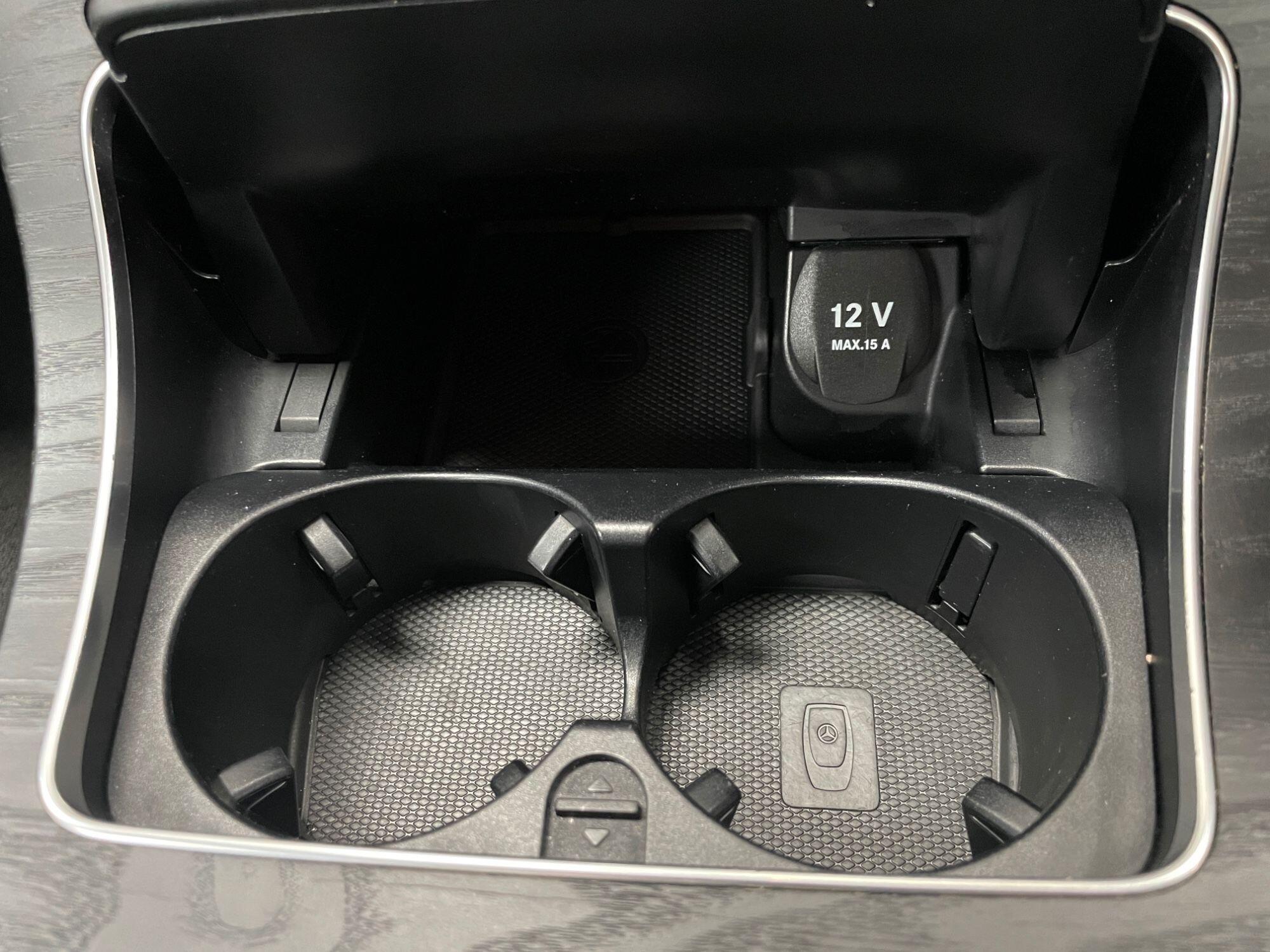 Mercedes C-Class - Image 40