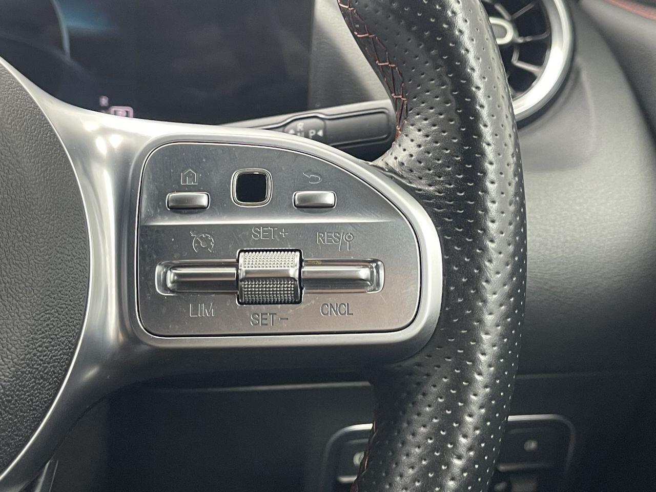 Mercedes-benz GLA - Image 35