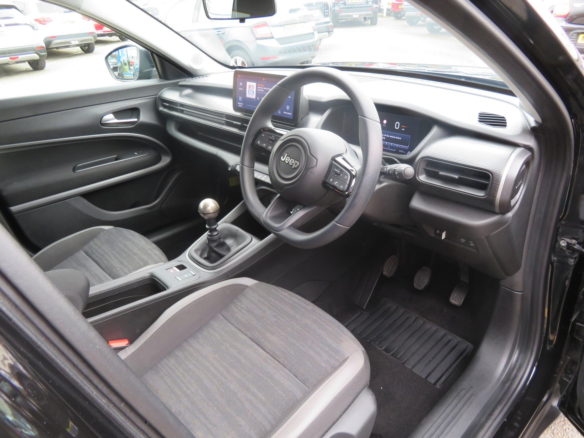 Jeep Avenger - Image 12