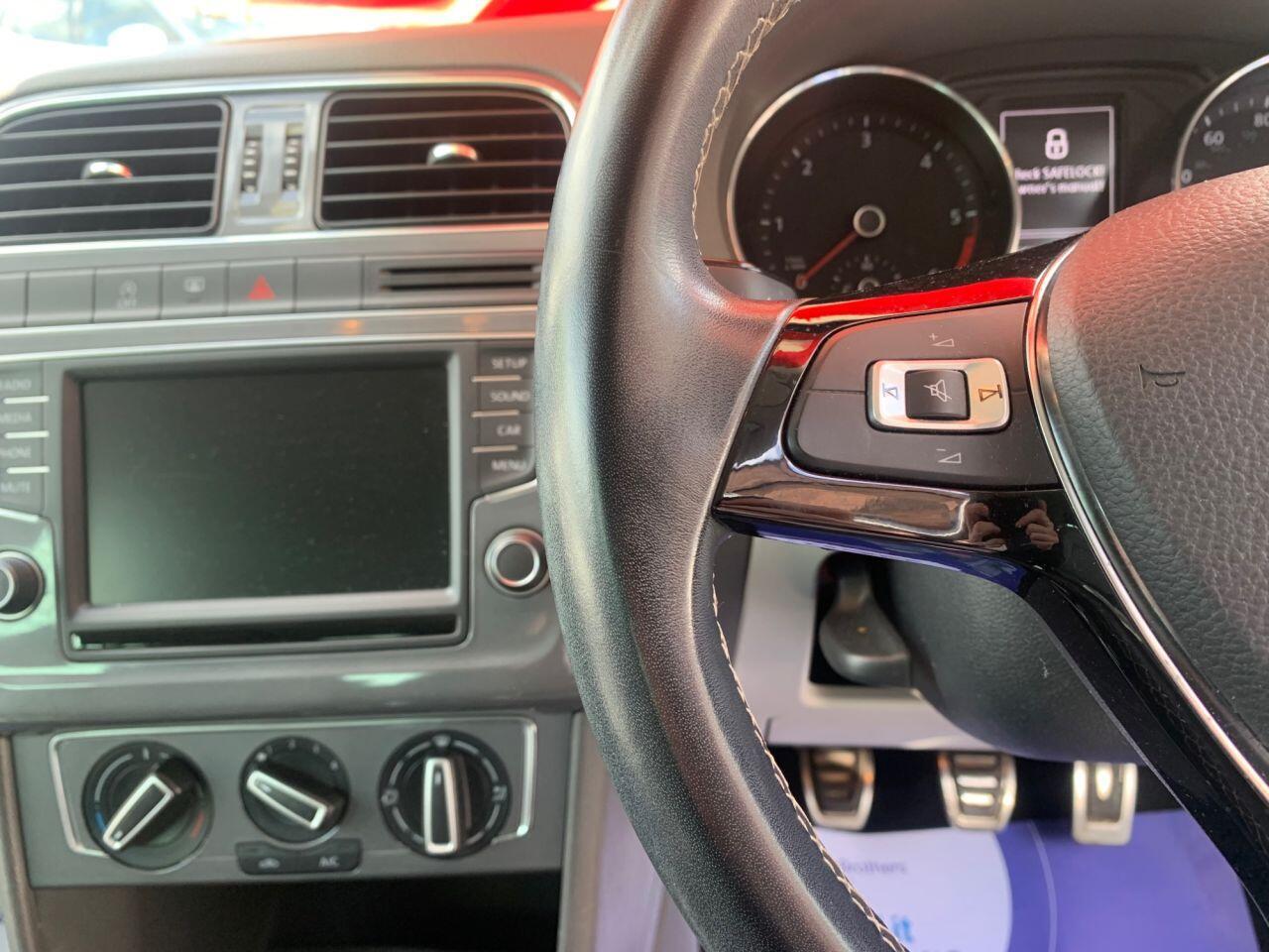 Volkswagen Polo - Image 19