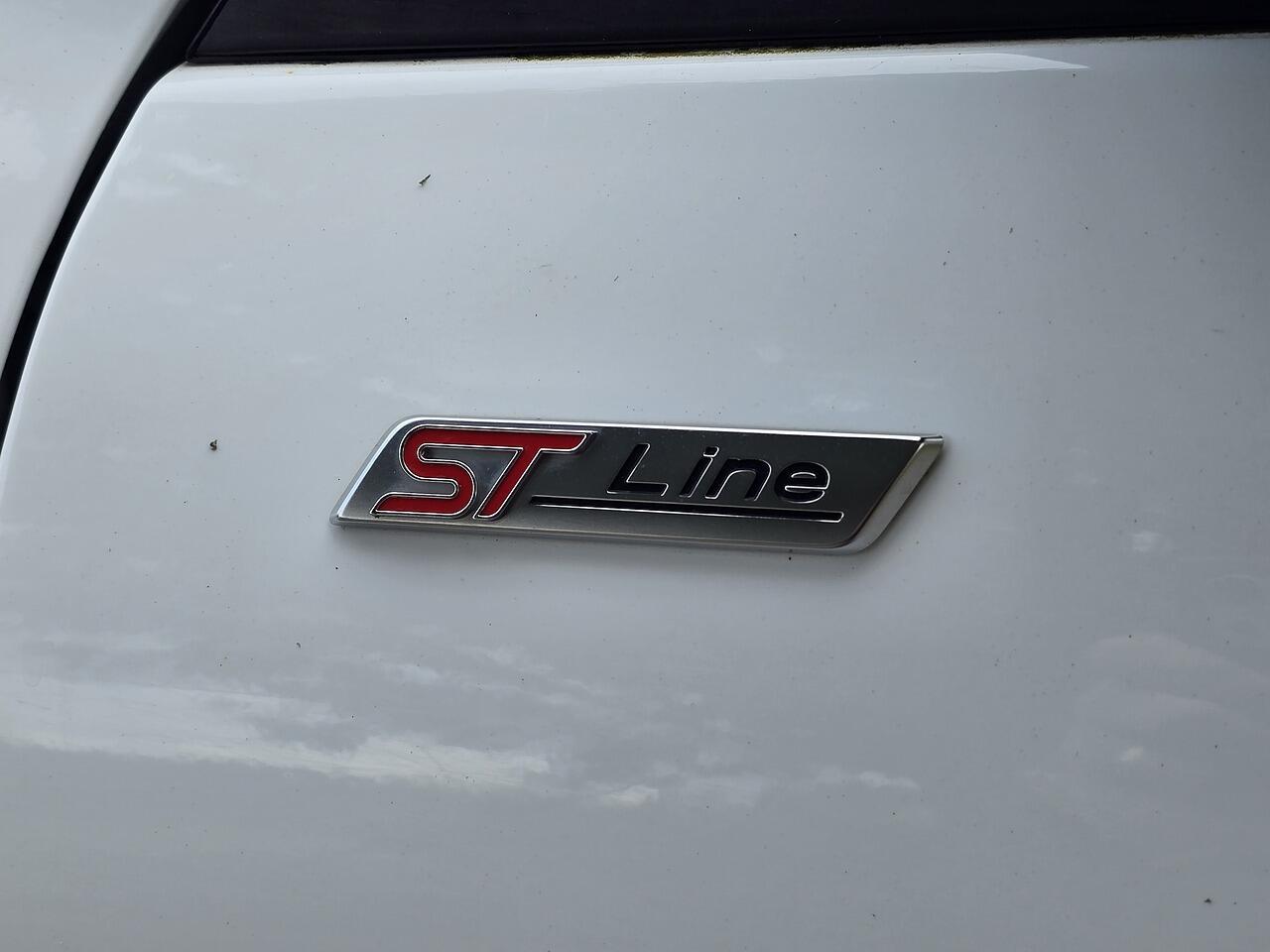 Ford Kuga - Image 13