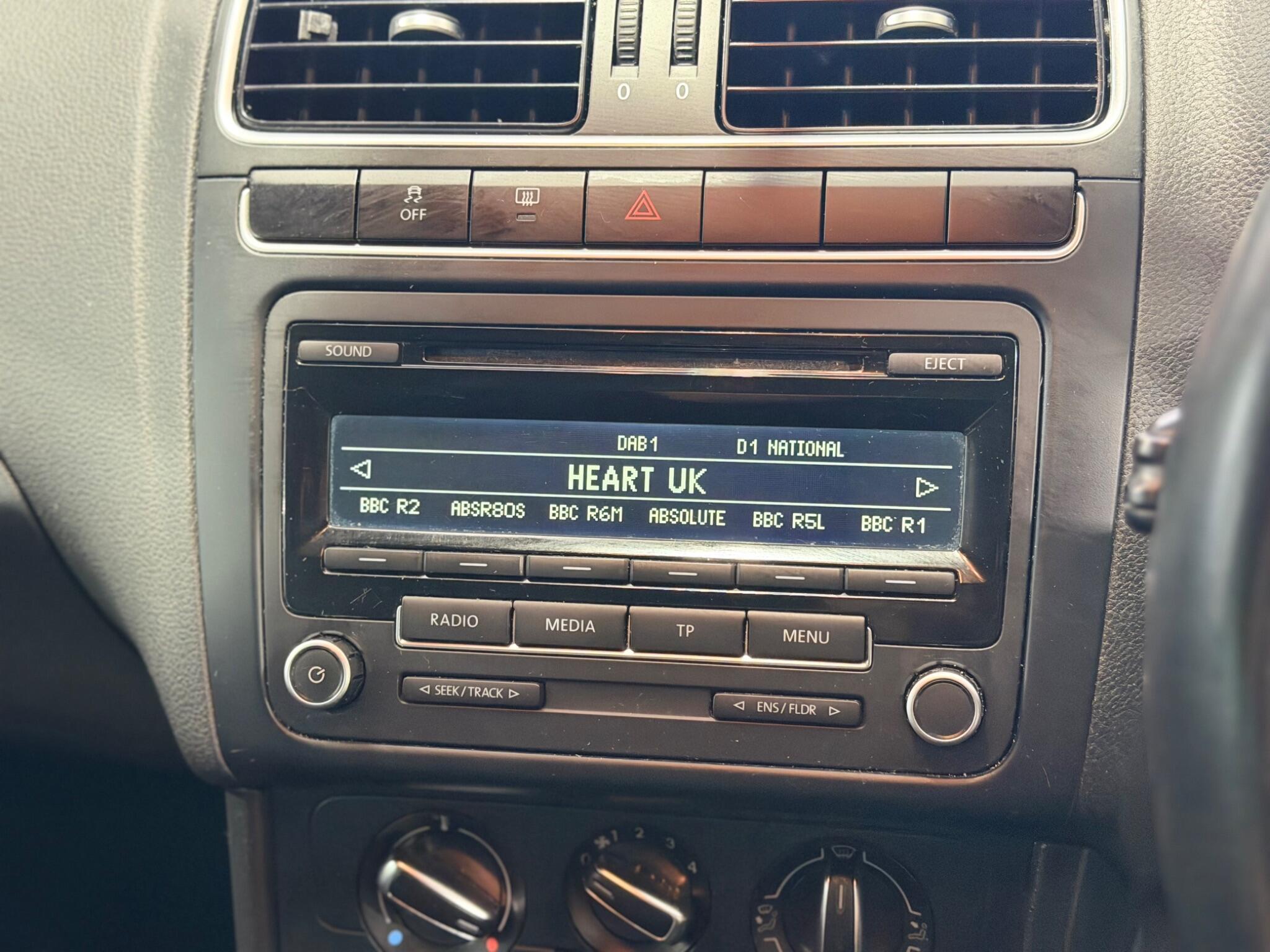 Volkswagen Polo - Image 22