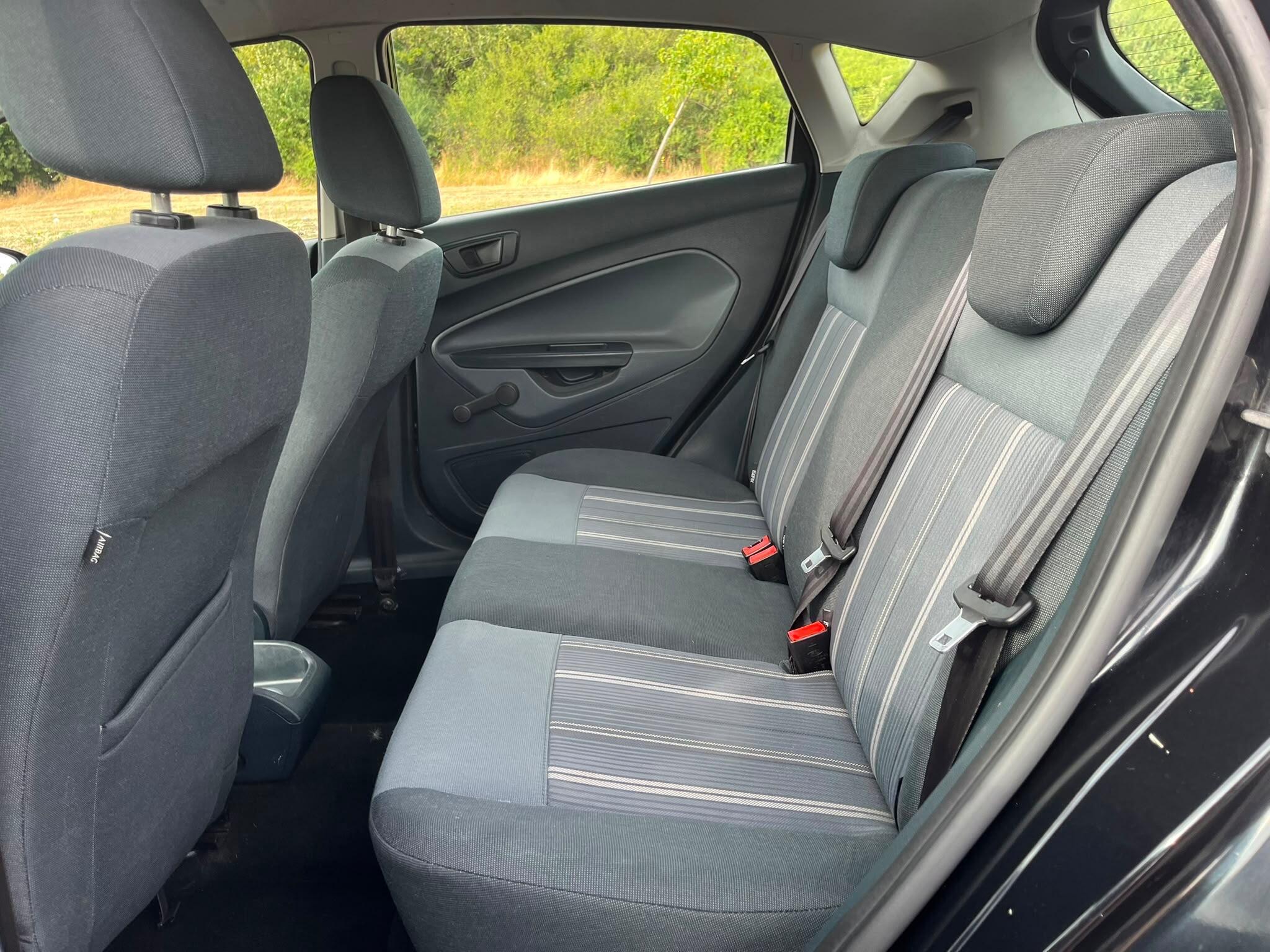 Ford Fiesta - Image 8