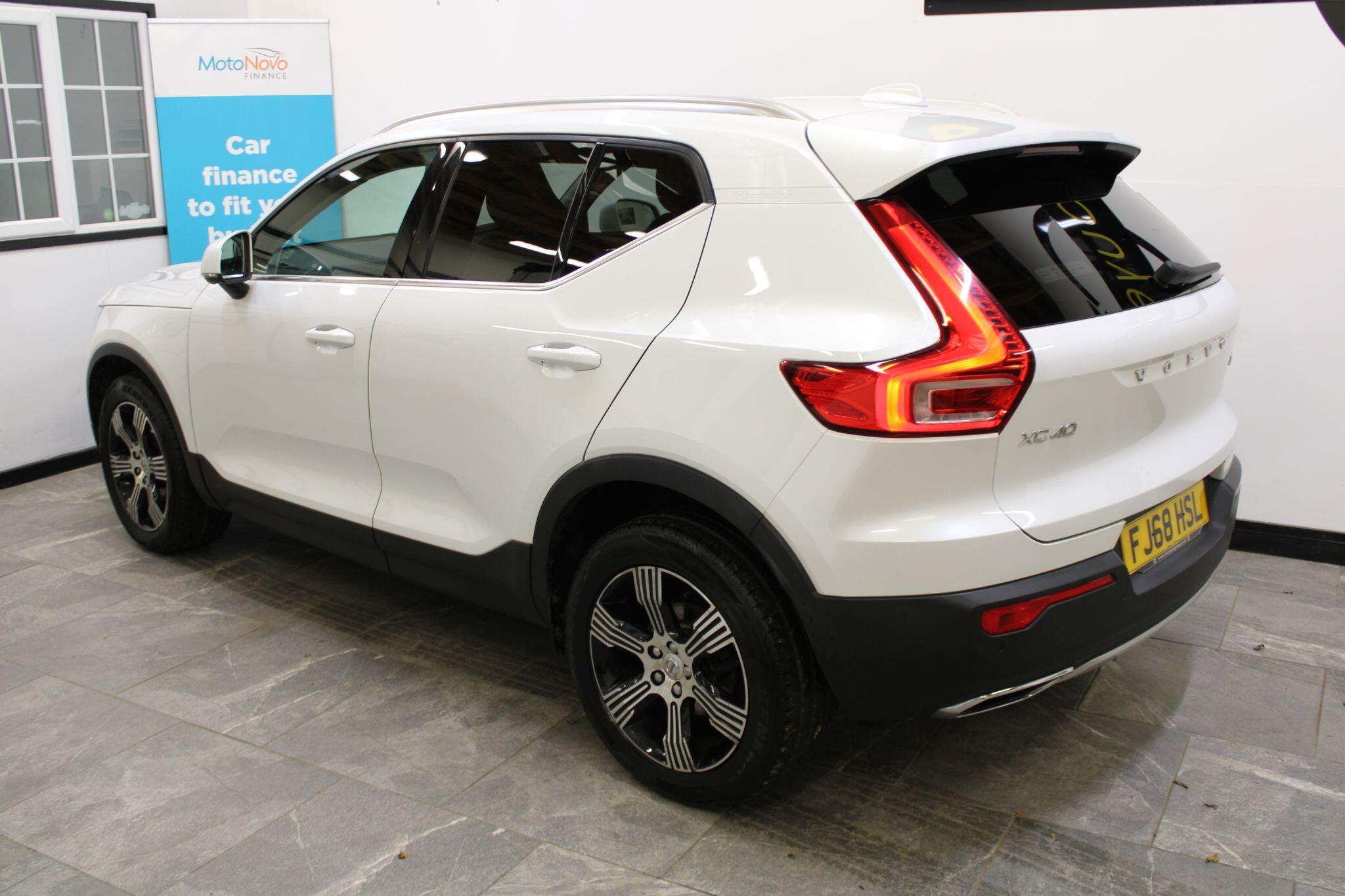 Volvo XC40 - Image 18