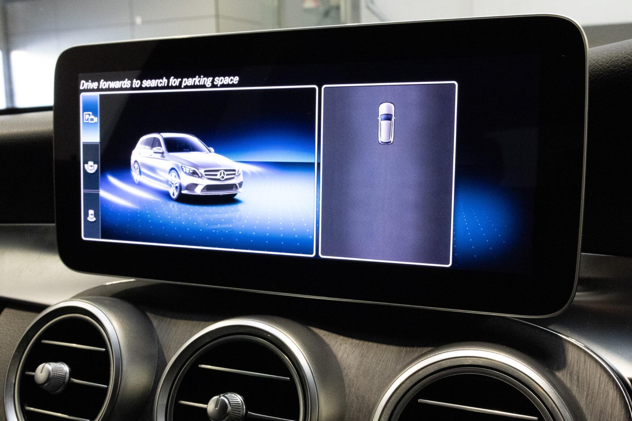 Mercedes C Class - Image 22