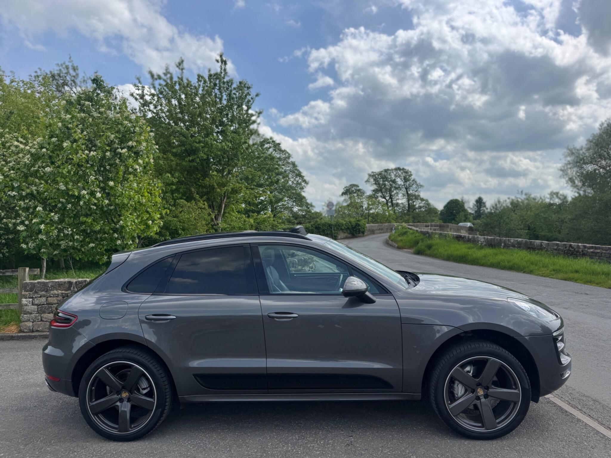 Porsche Macan - Image 3