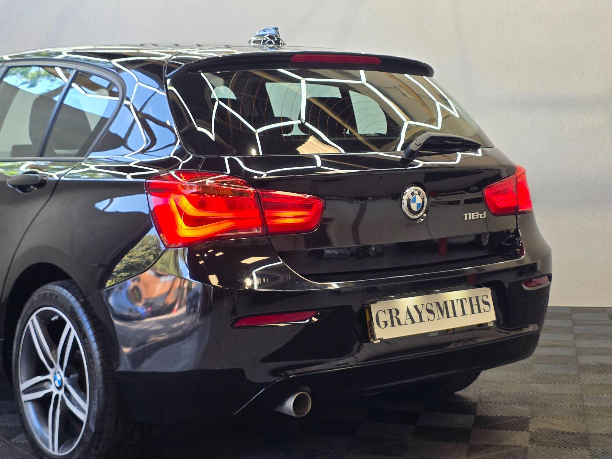 BMW 1 Series - Image 8