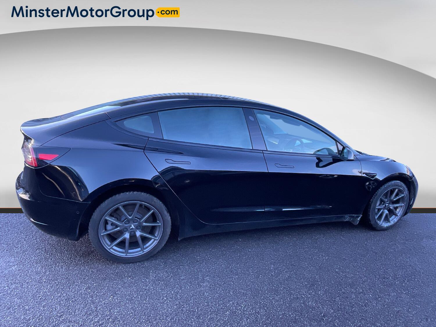 Tesla Model 3 - Image 3