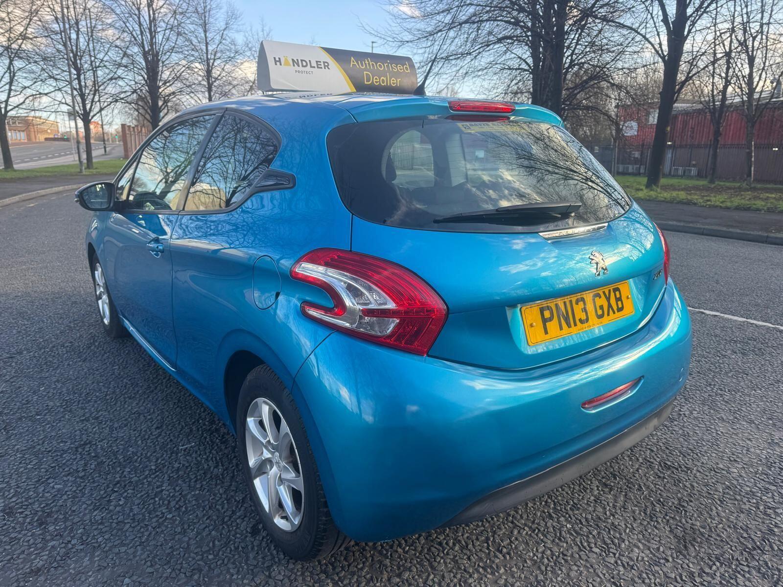 Peugeot 208 - Image 6