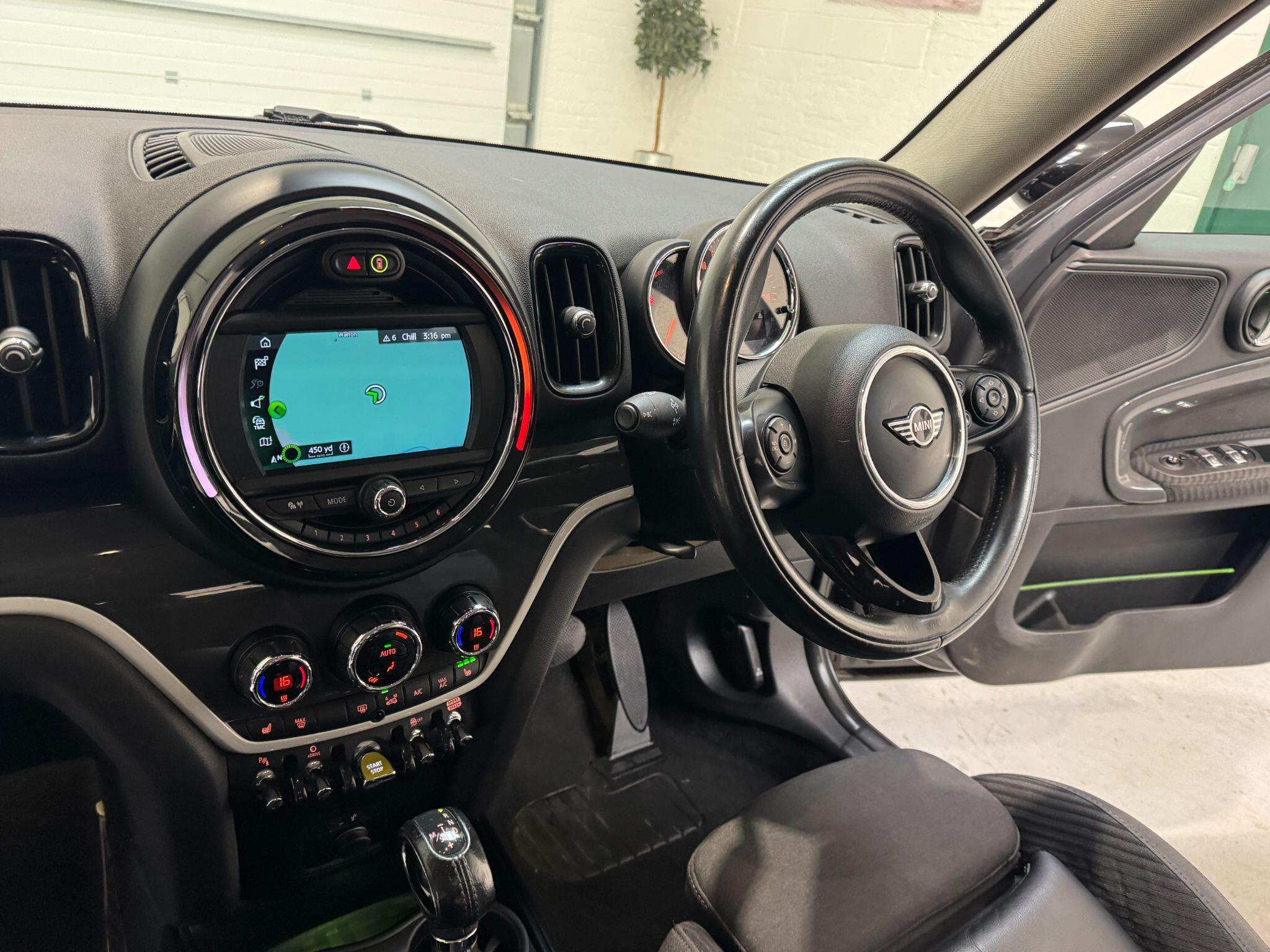 MINI Countryman - Image 35