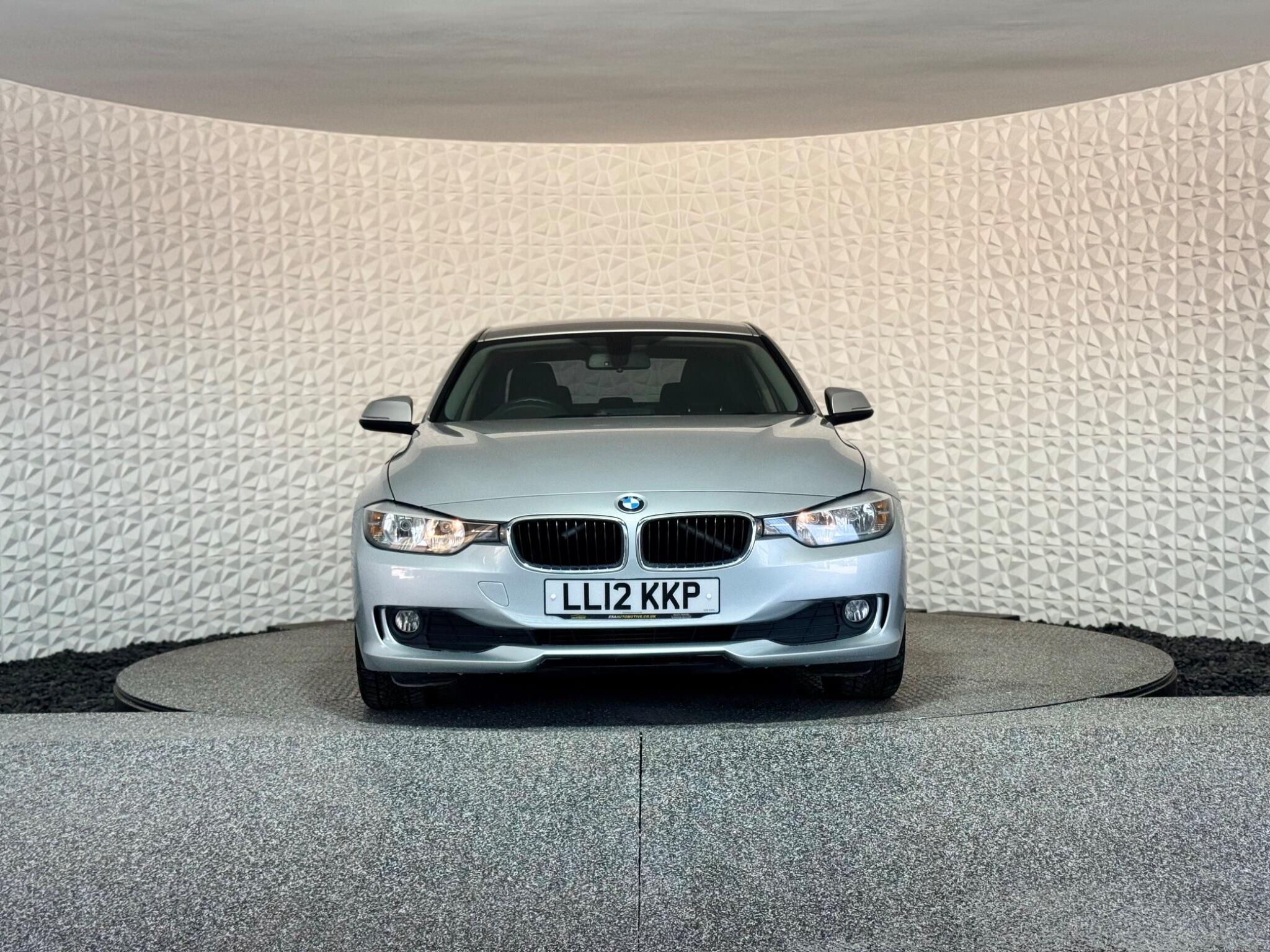 BMW 3 Series - Image 22