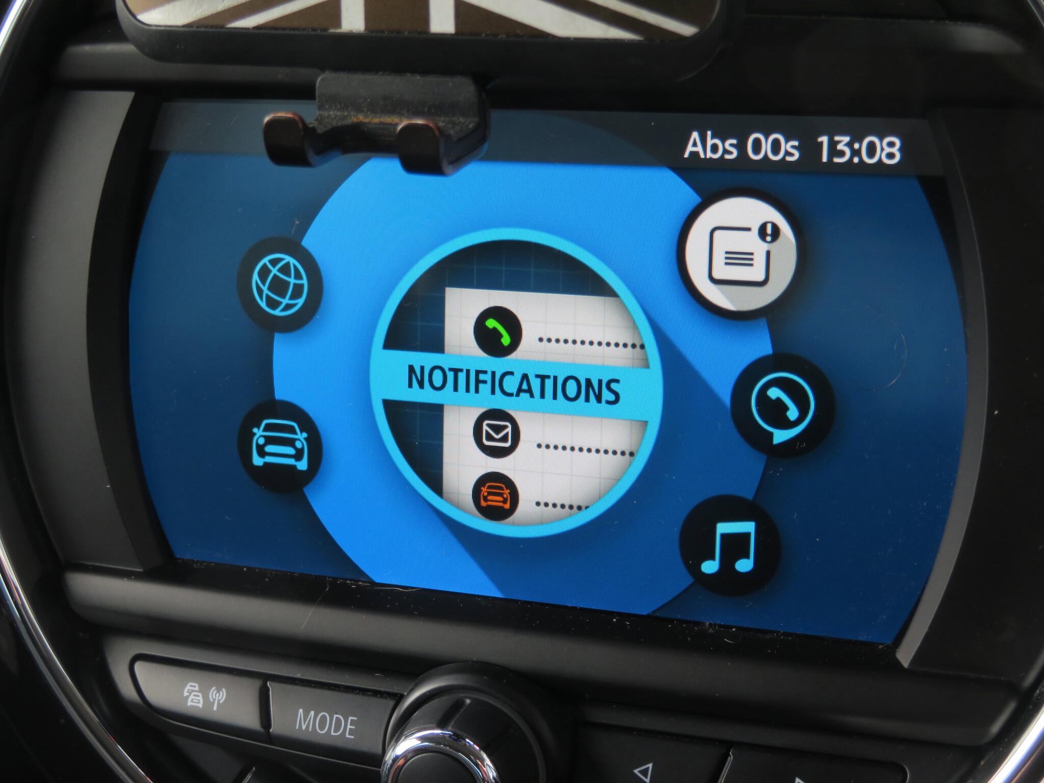 MINI Hatch - Image 18