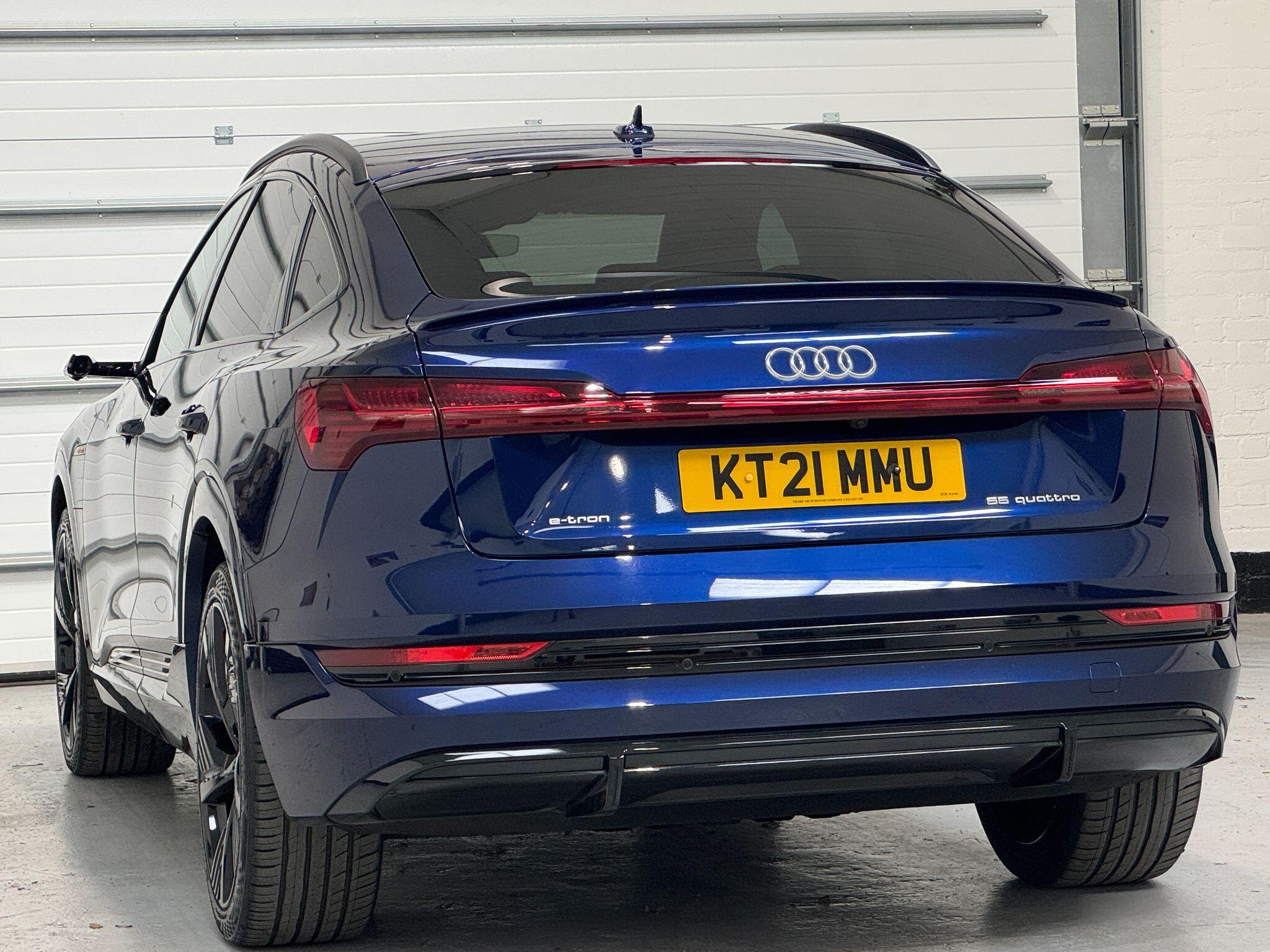 Audi E-Tron - Image 14