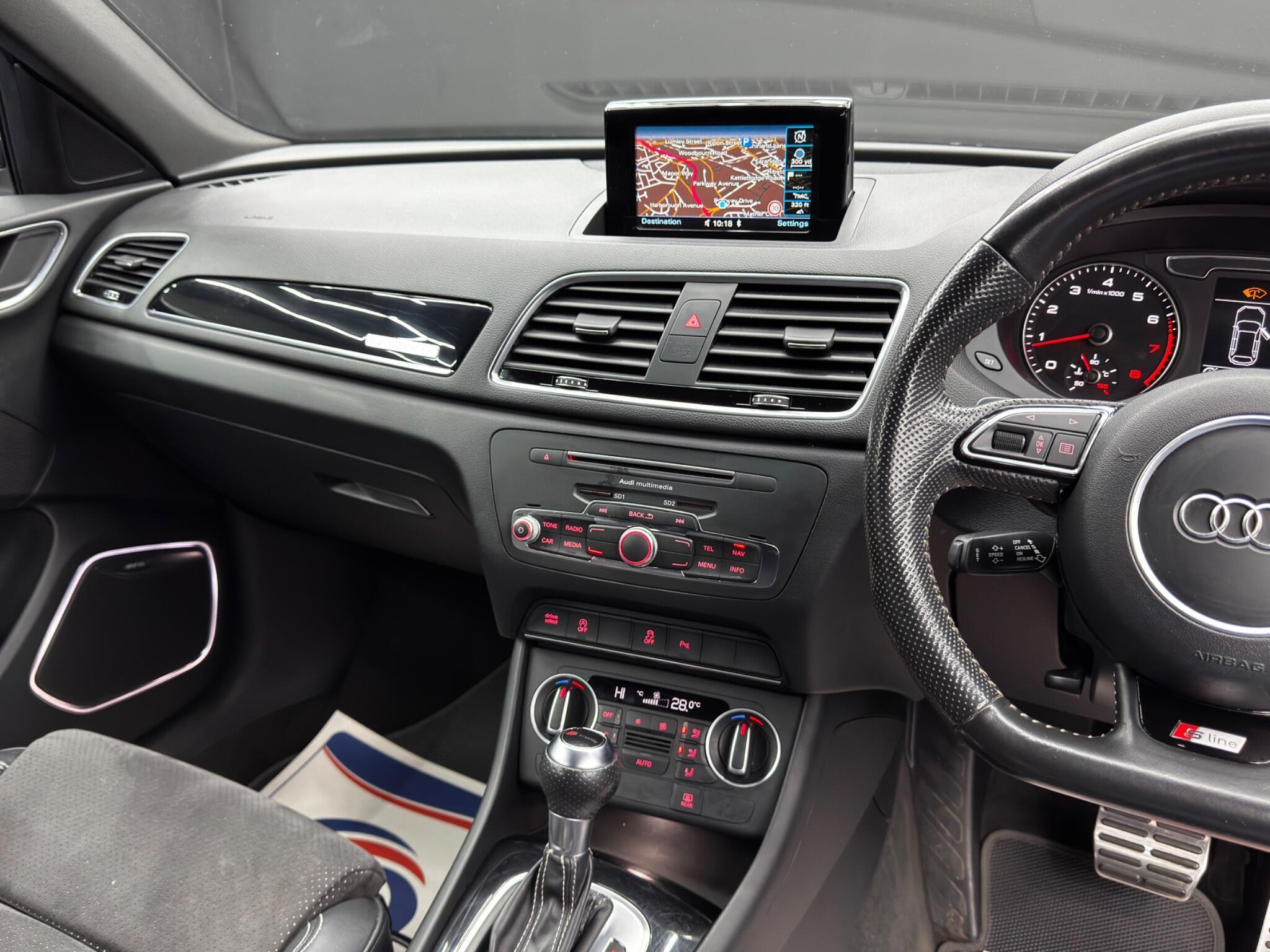 Audi Q3 - Image 23