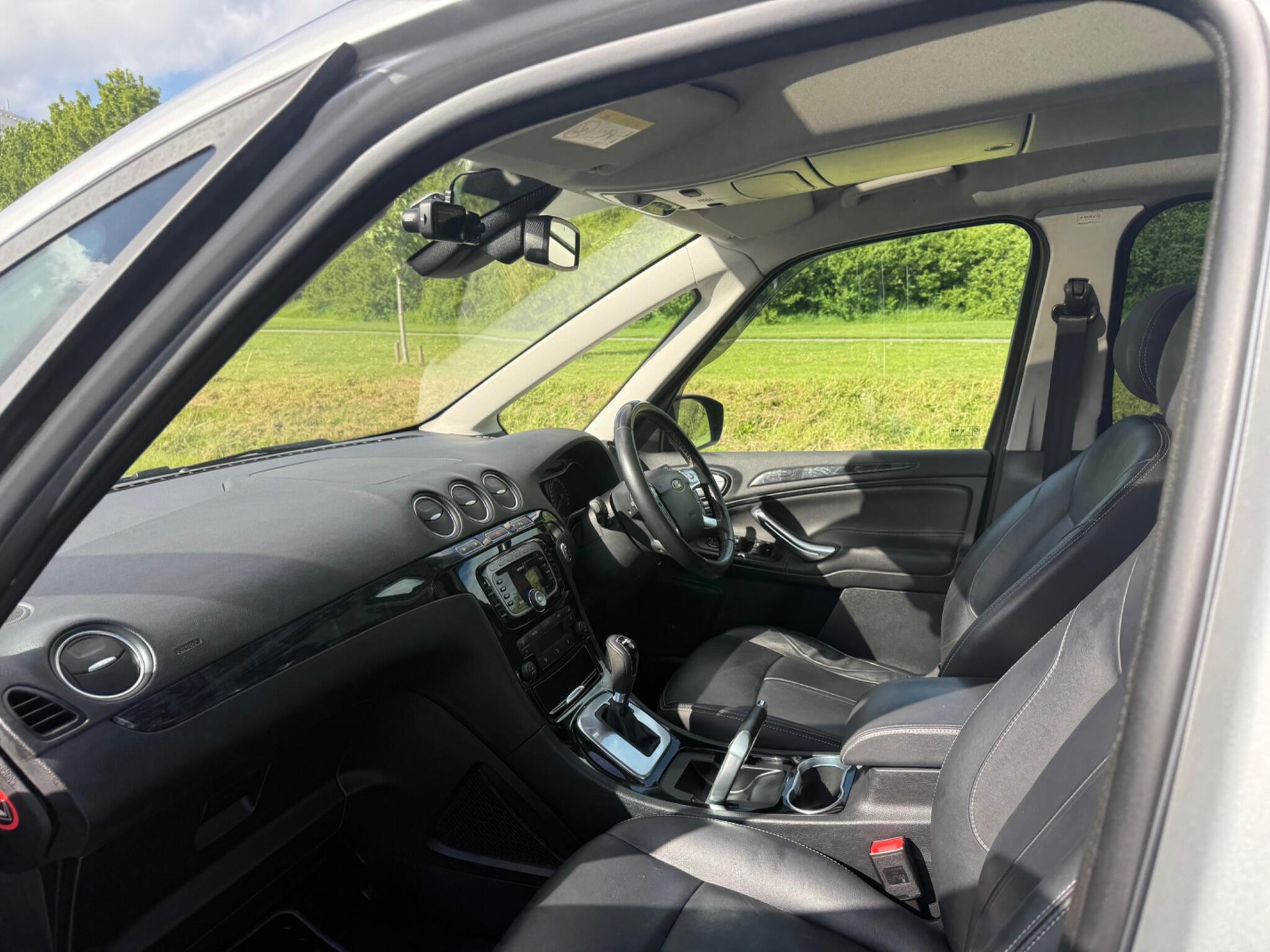 Ford Galaxy - Image 8