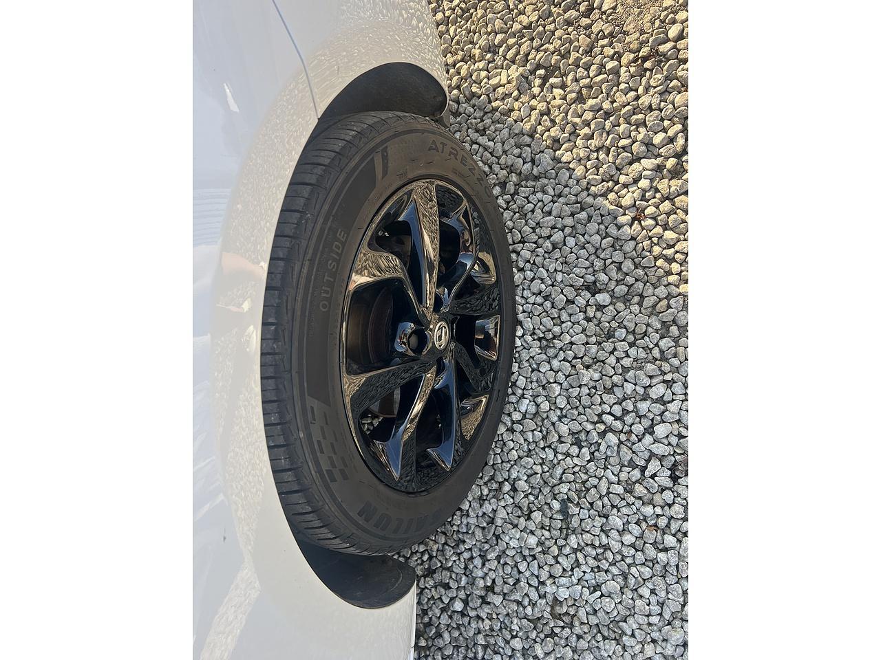 Vauxhall Corsa - Image 18