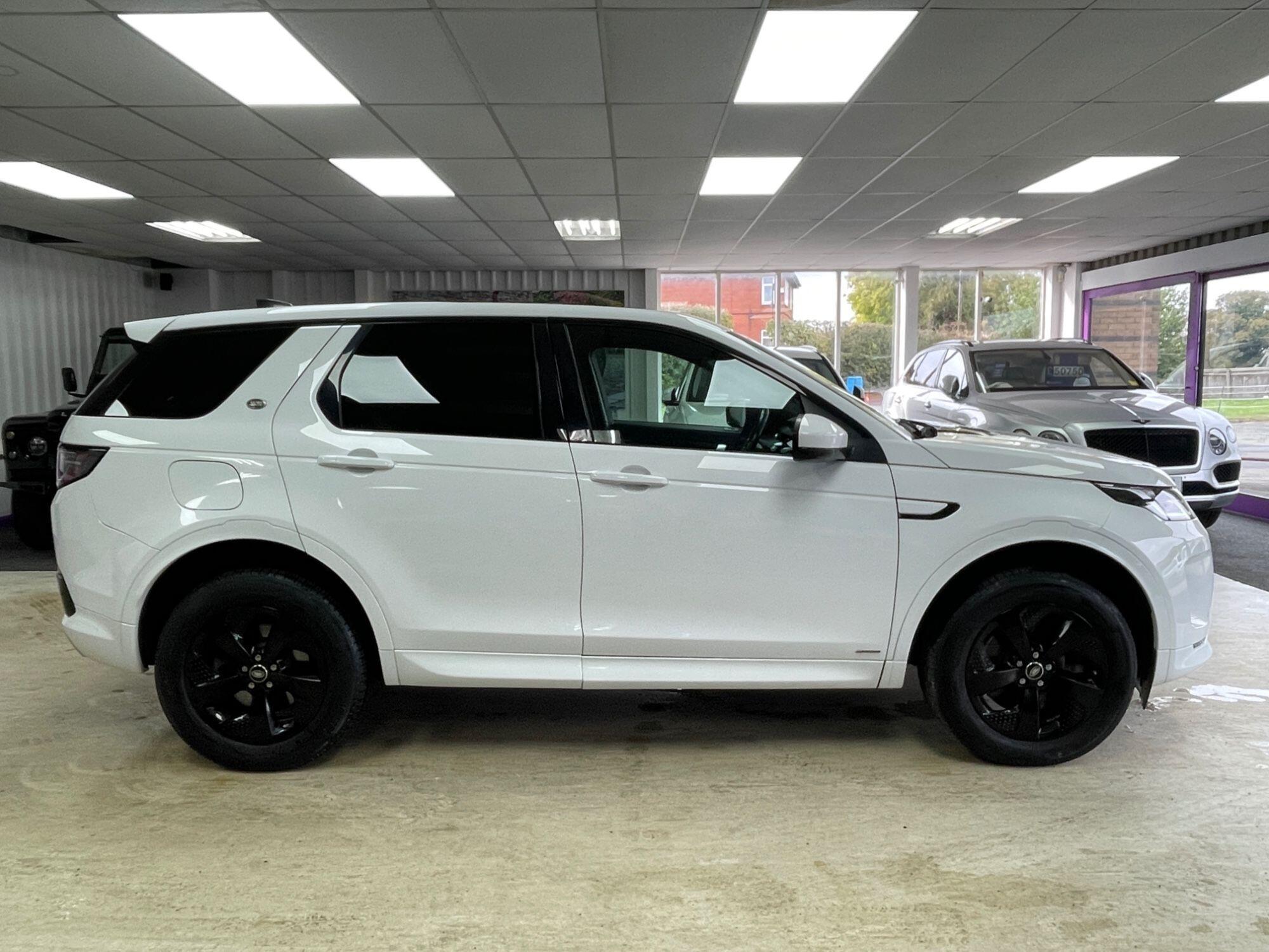Land Rover DISCOVERY SPORT - Image 11