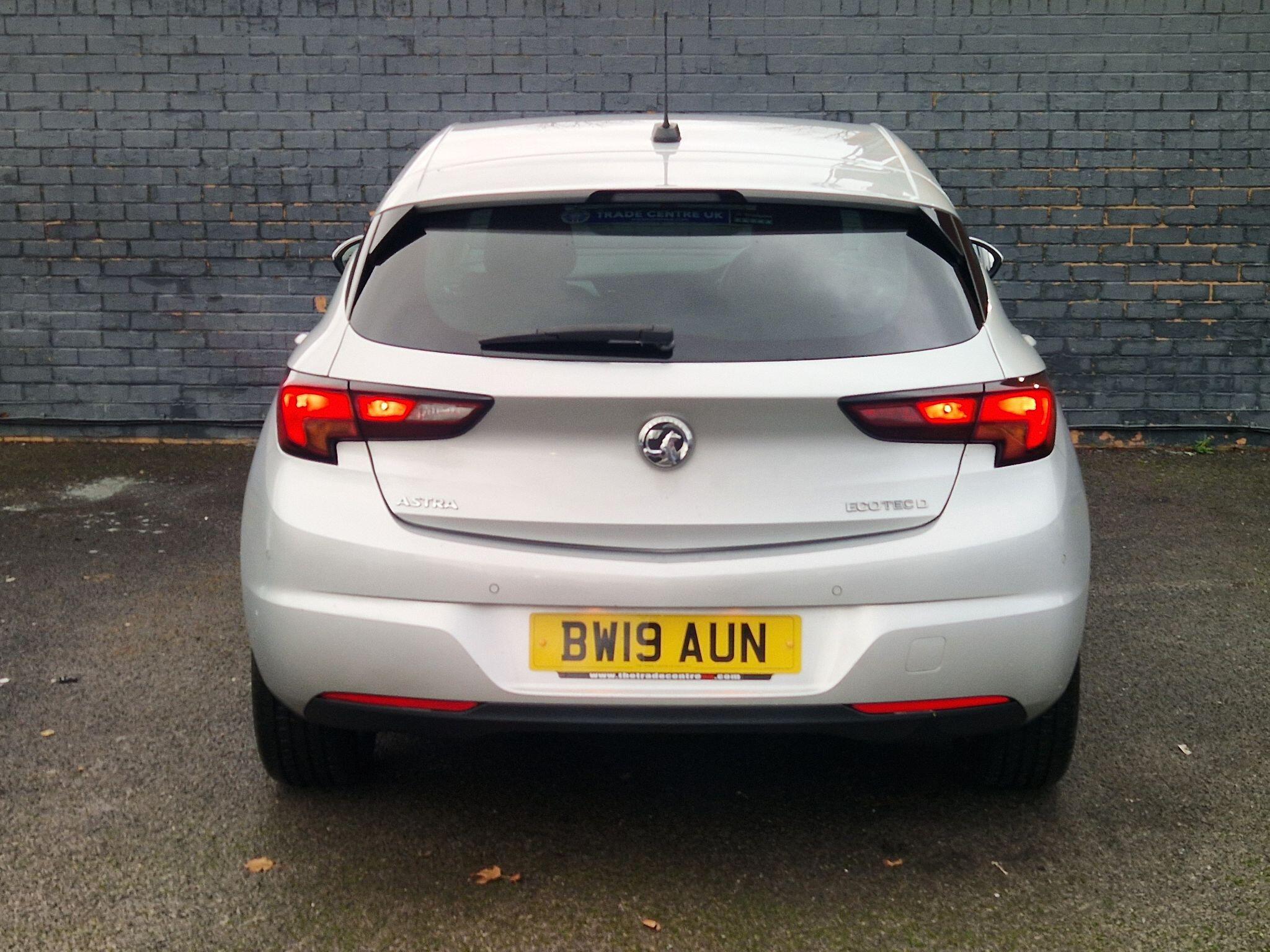 Vauxhall Astra - Image 8