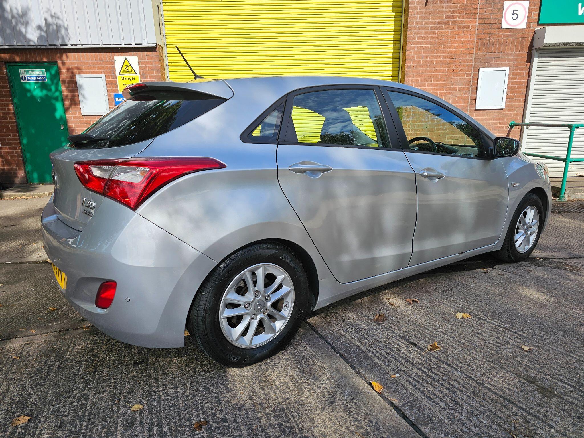 Hyundai i30 - Image 7