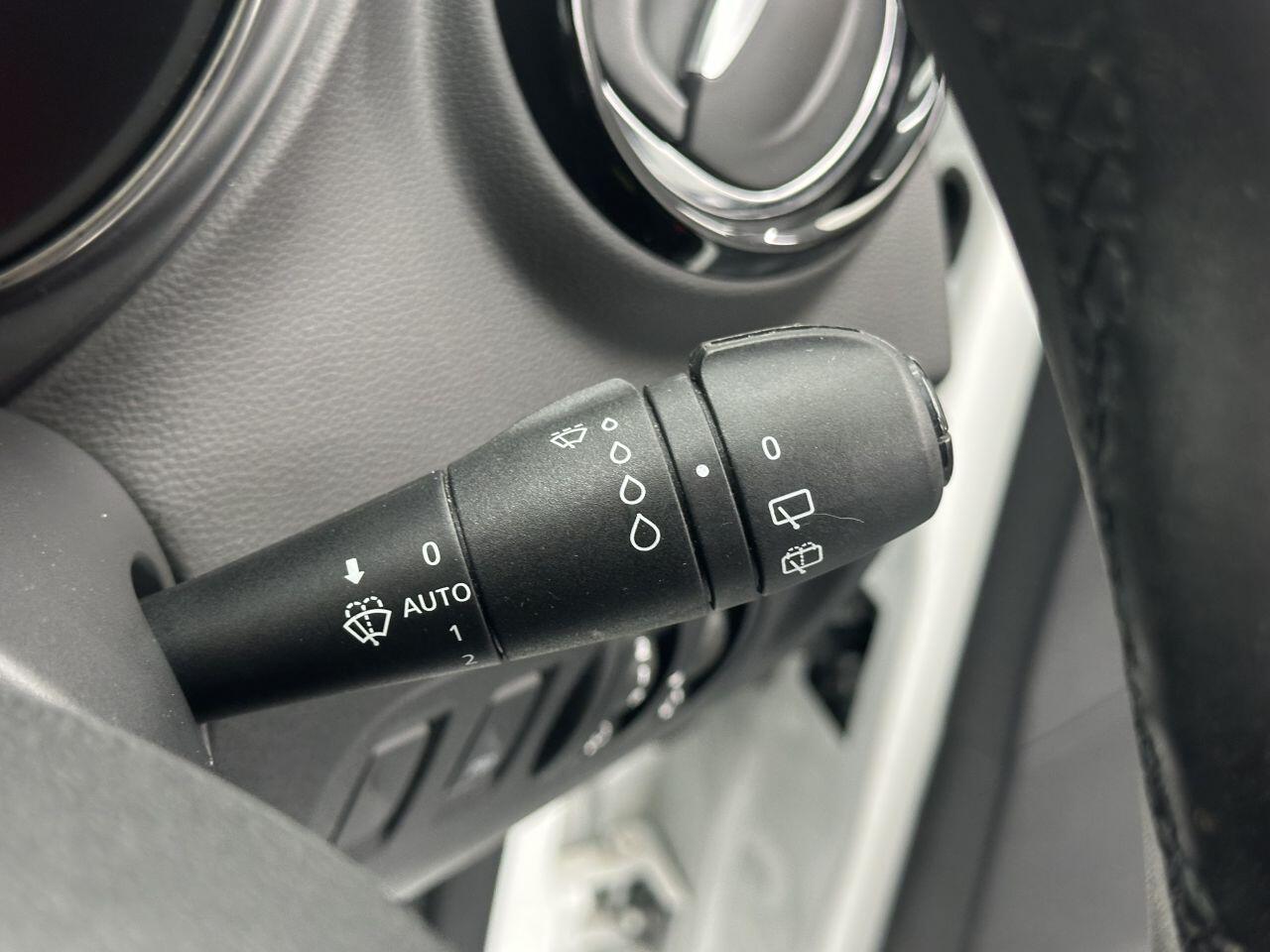 Renault Captur - Image 30