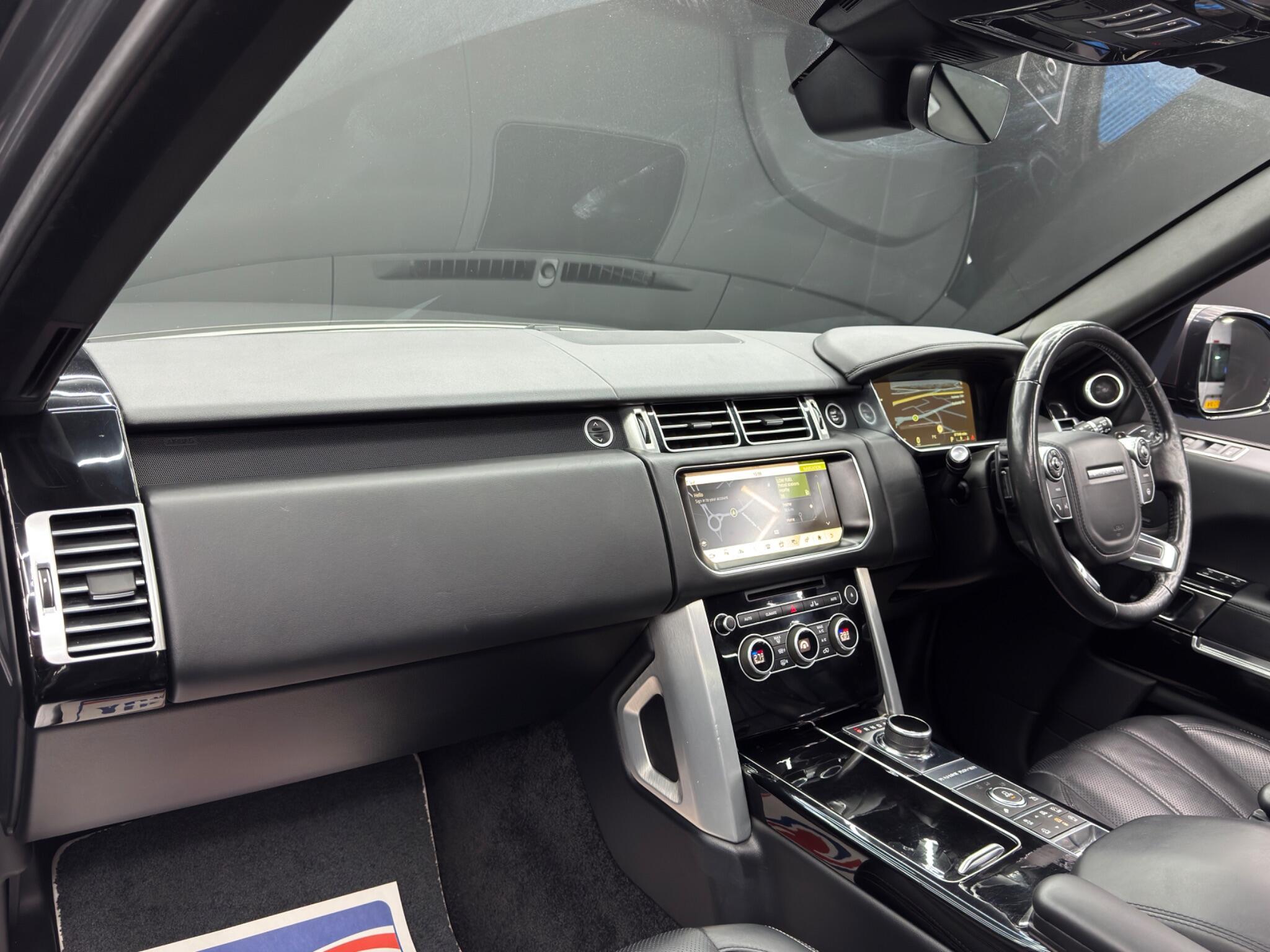 Land Rover Range Rover - Image 11