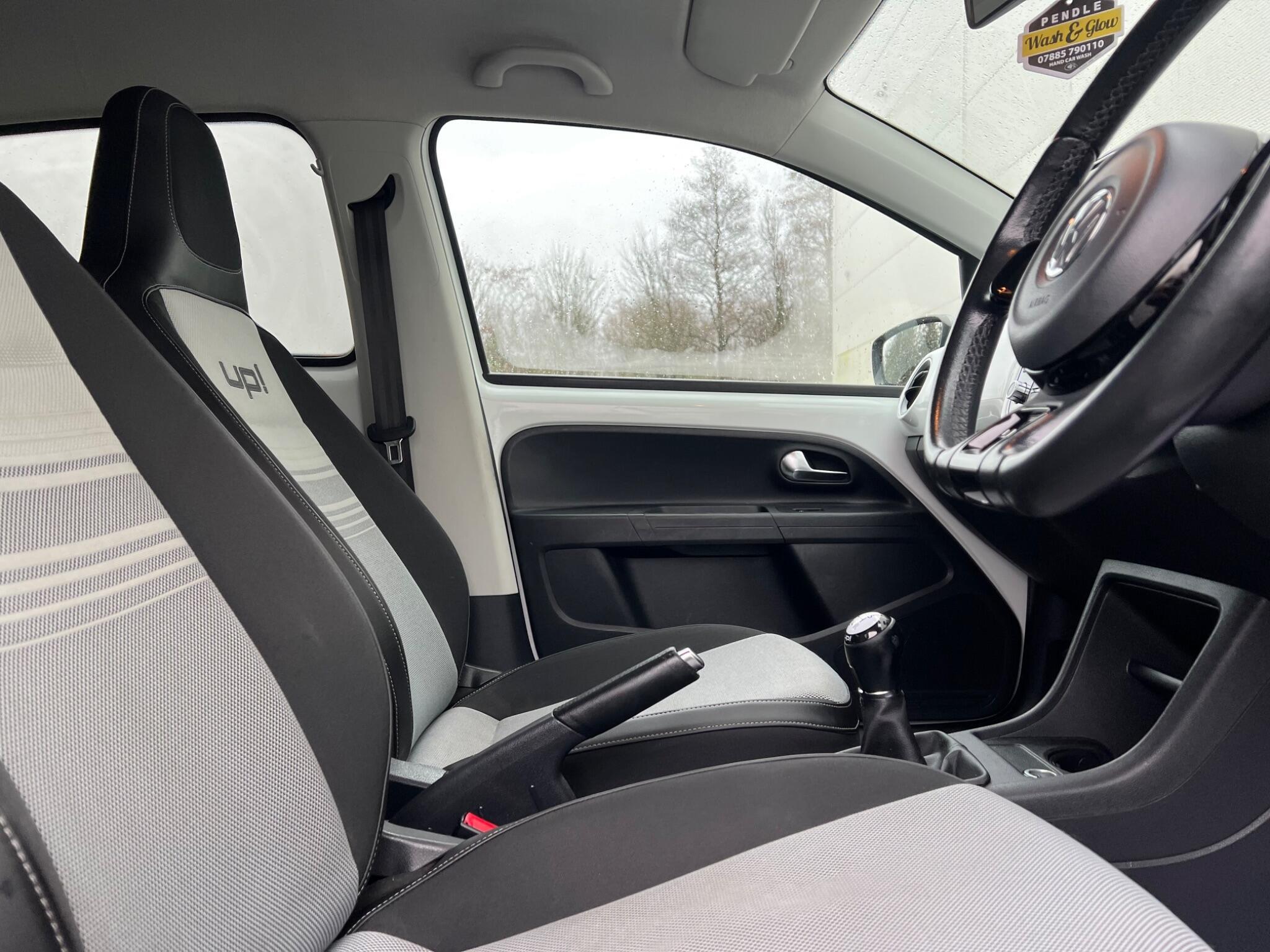Volkswagen up! - Image 14