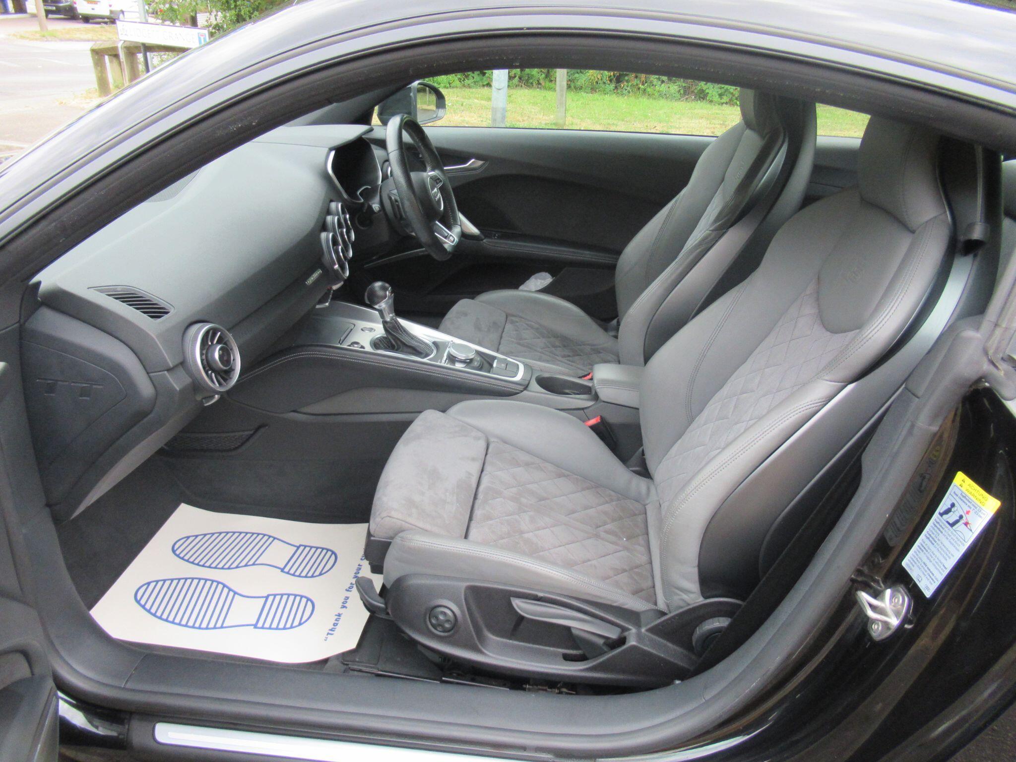 Audi TT - Image 13