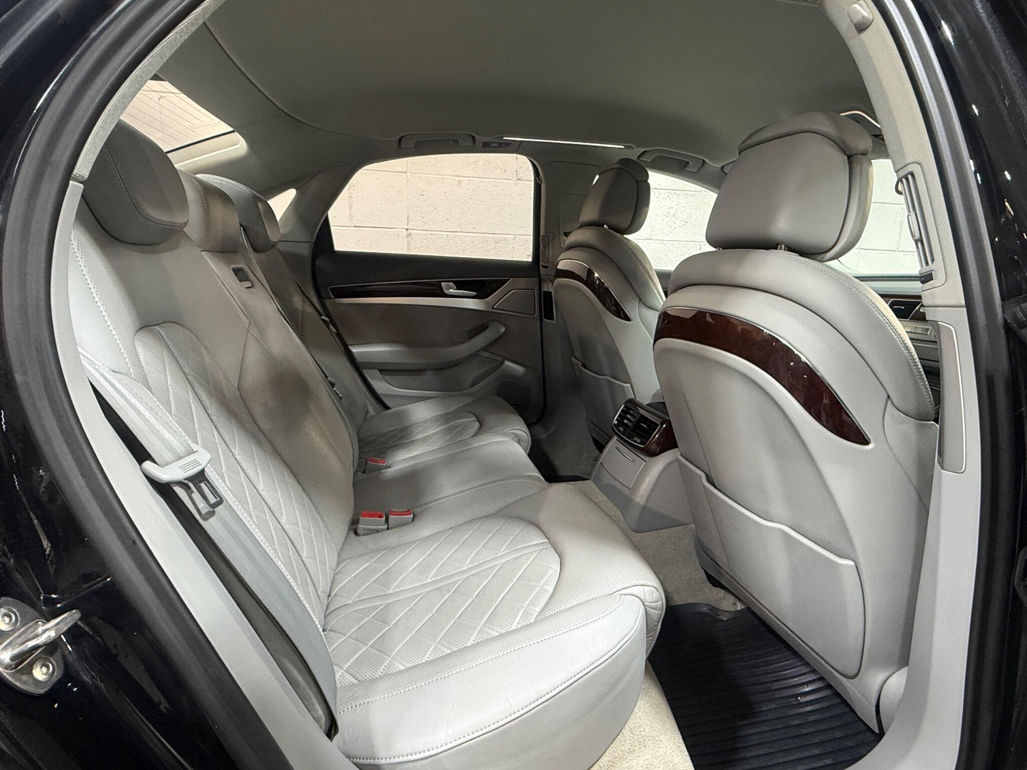 Audi A8 - Image 12