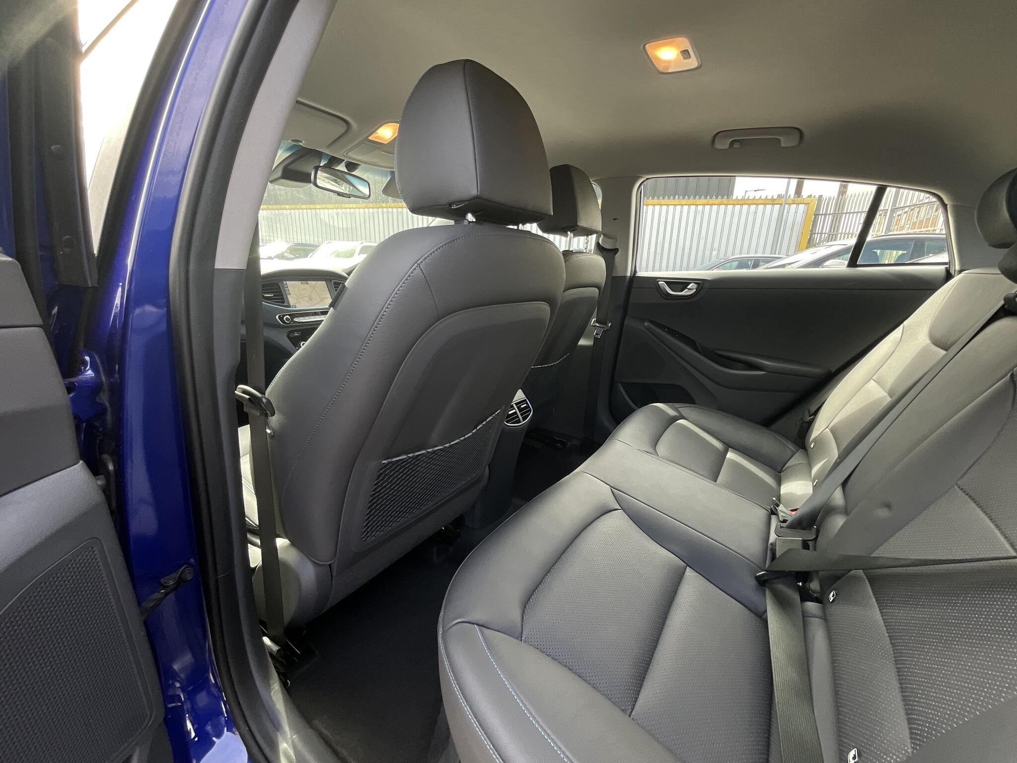 Hyundai Ioniq - Image 13