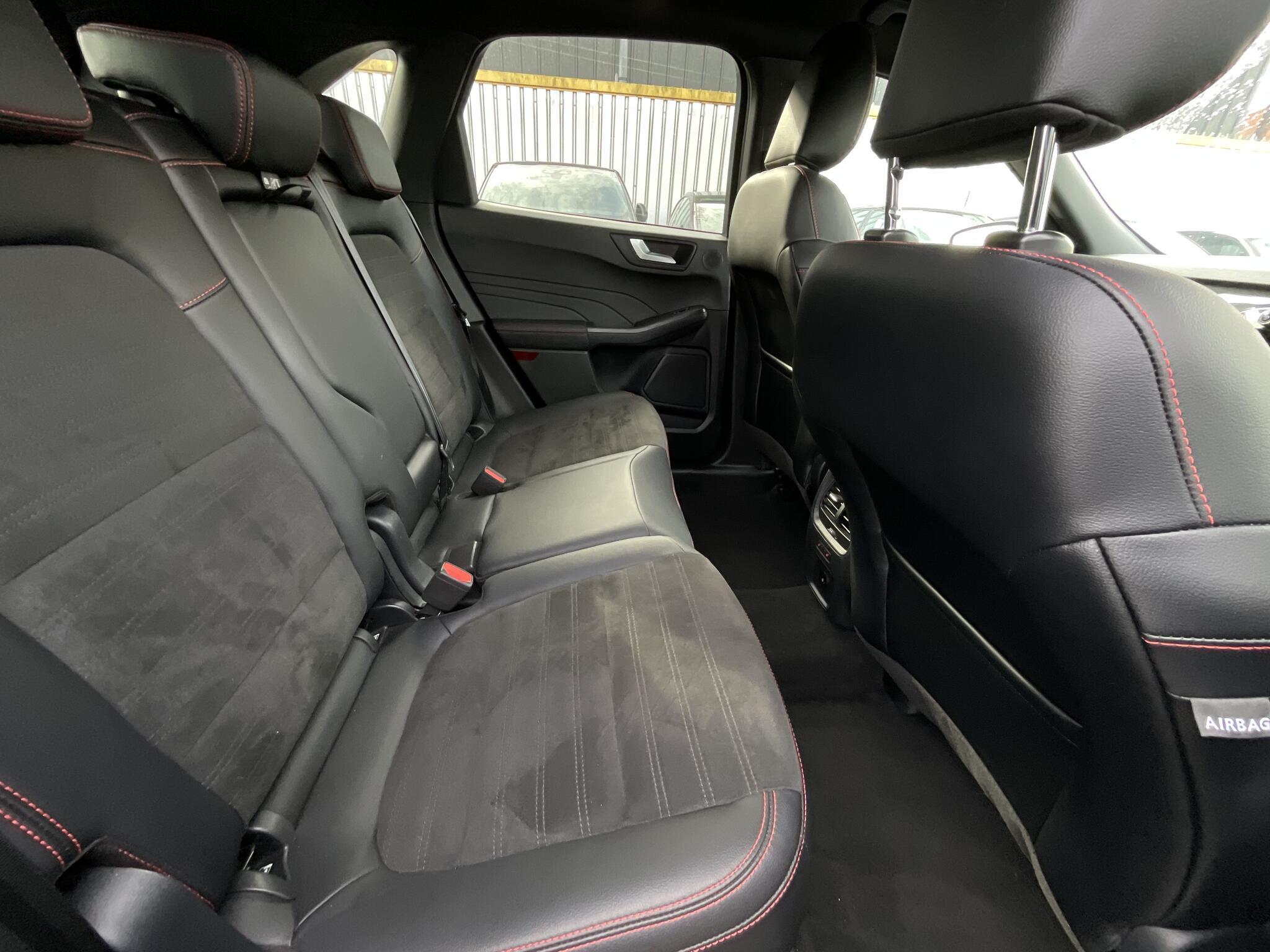 Ford Kuga - Image 12
