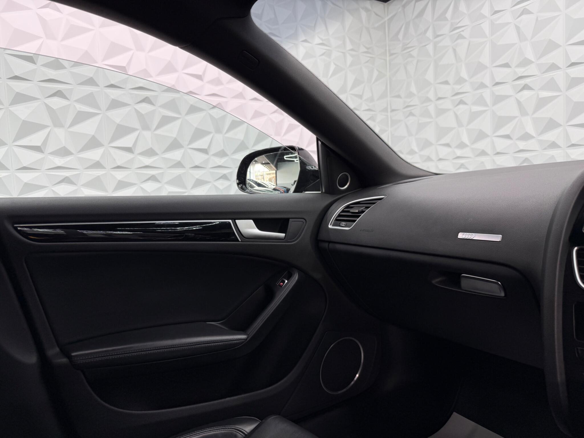 Audi A5 - Image 30