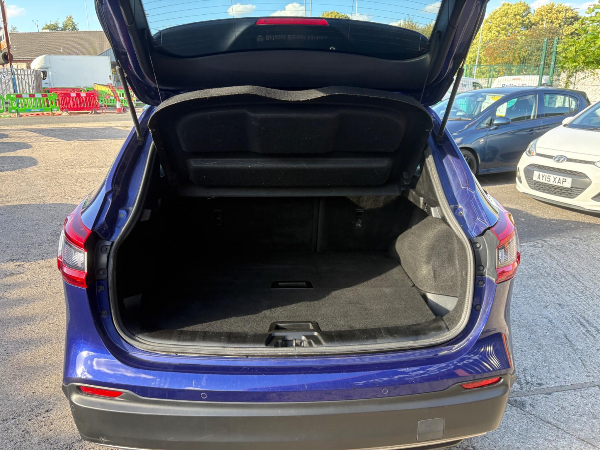 Nissan Qashqai - Image 14