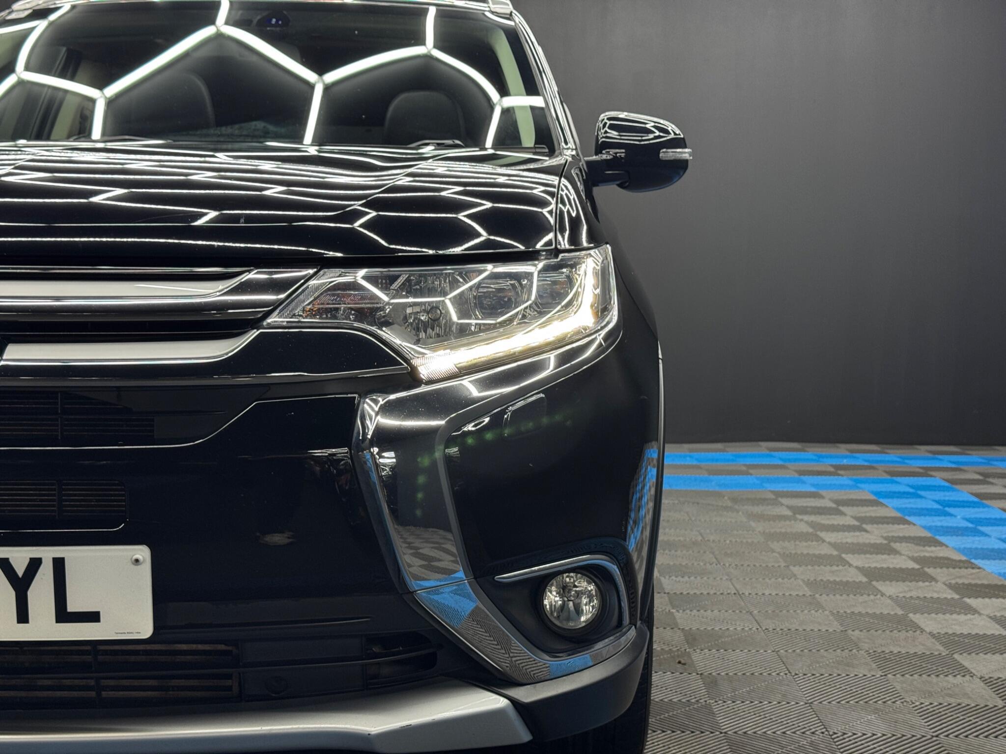 Mitsubishi Outlander - Image 42