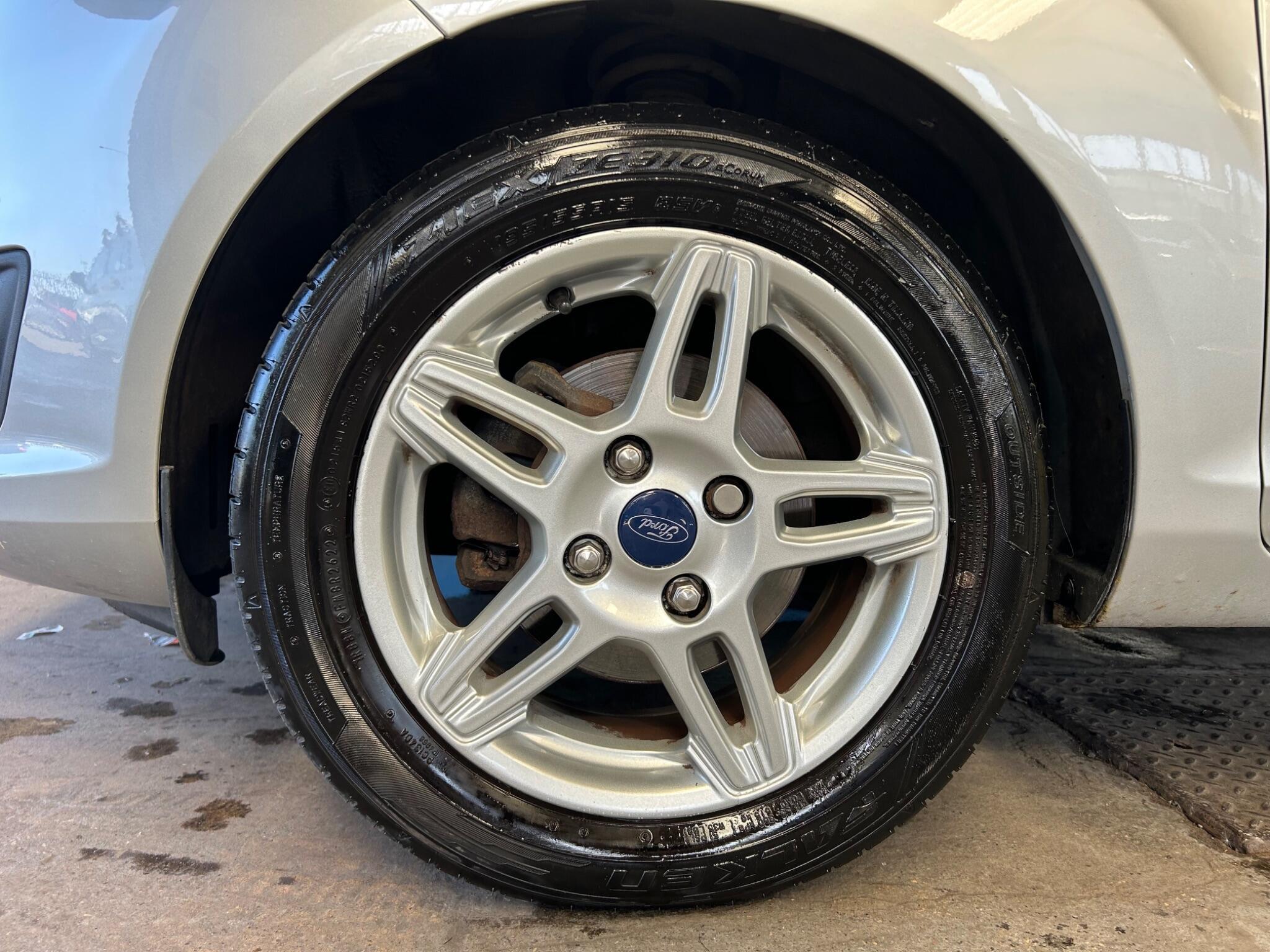Ford Fiesta - Image 29