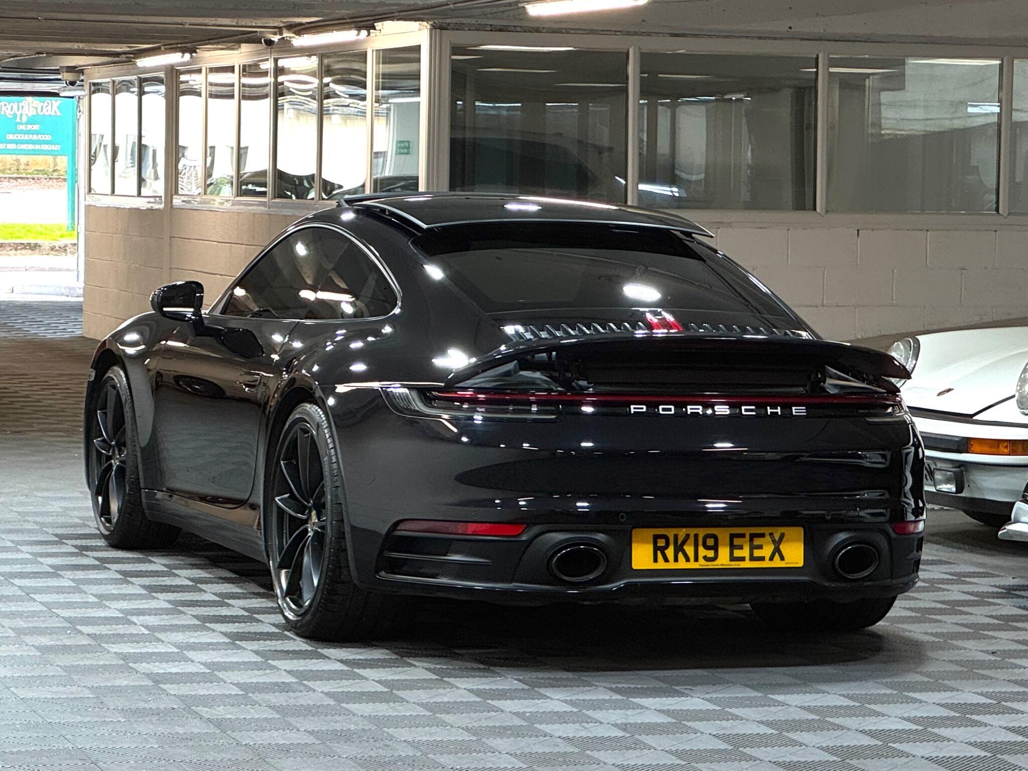 Porsche 911 - Image 3