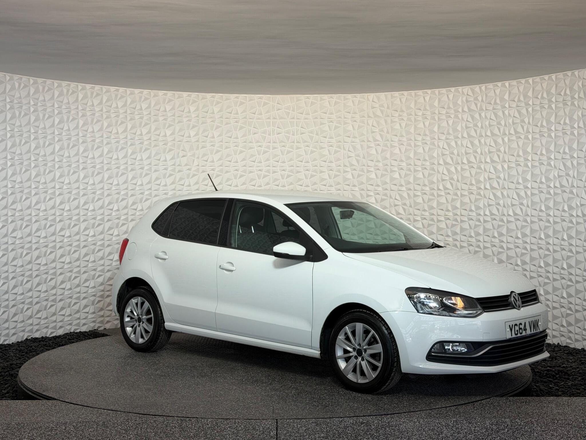 Volkswagen Polo - Image 7