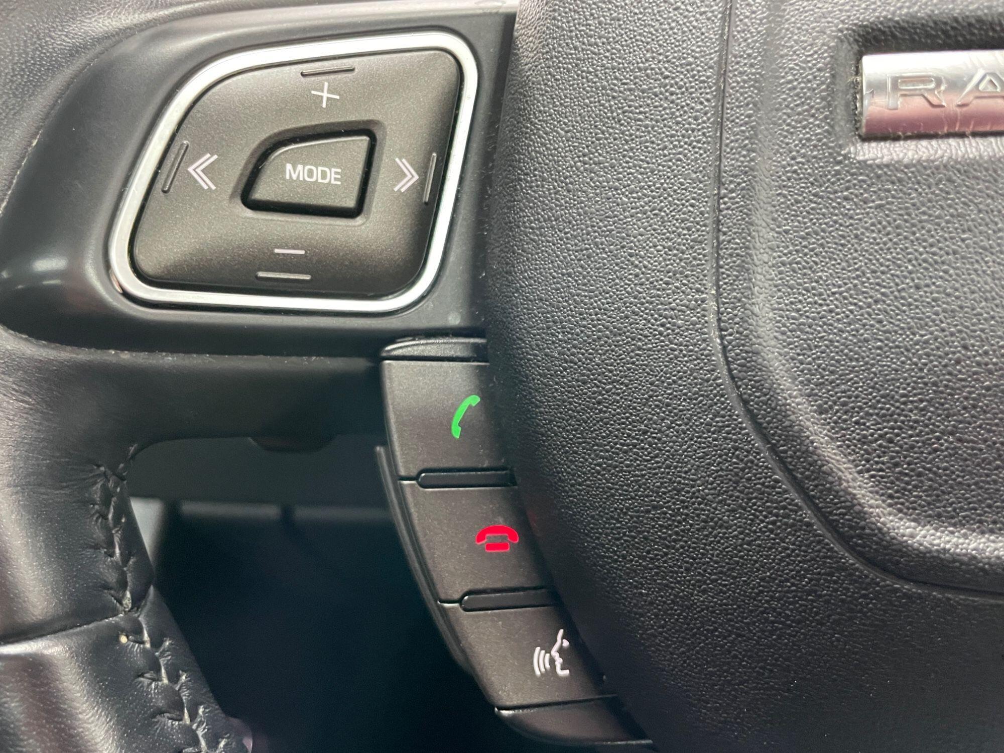 Land Rover Range Rover Evoque - Image 38