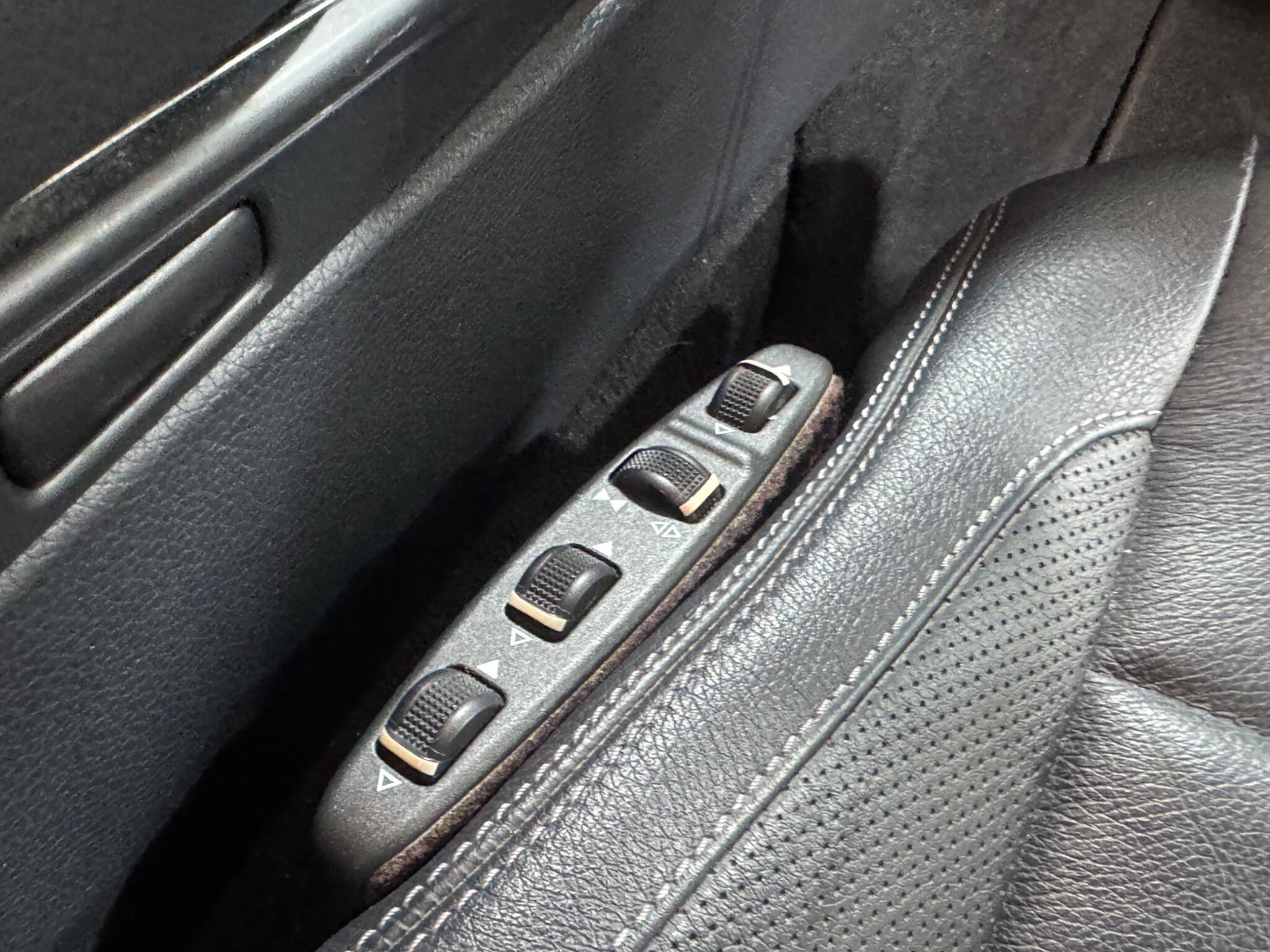 Mercedes E Class - Image 12
