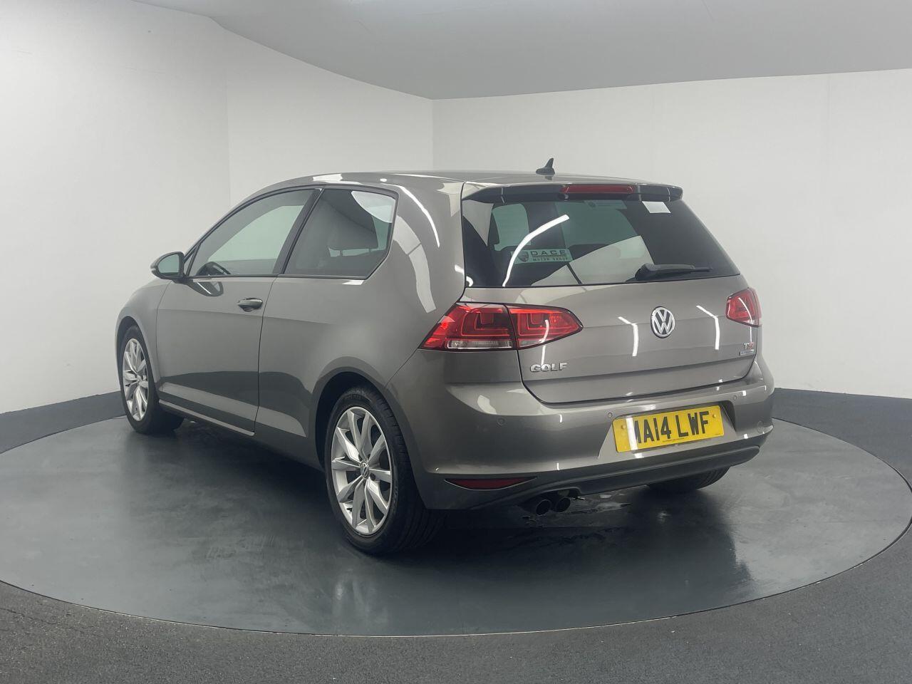 Volkswagen Golf - Image 9