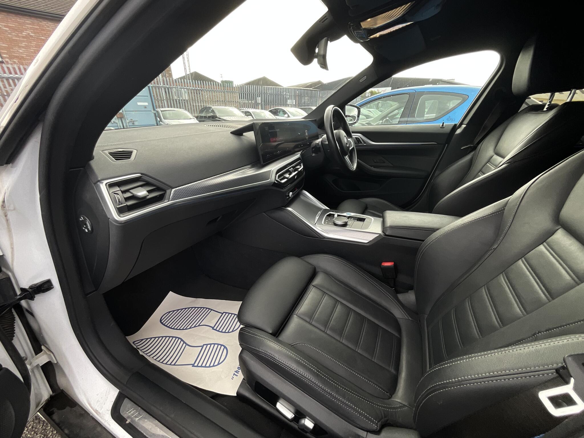 BMW I4 - Image 16