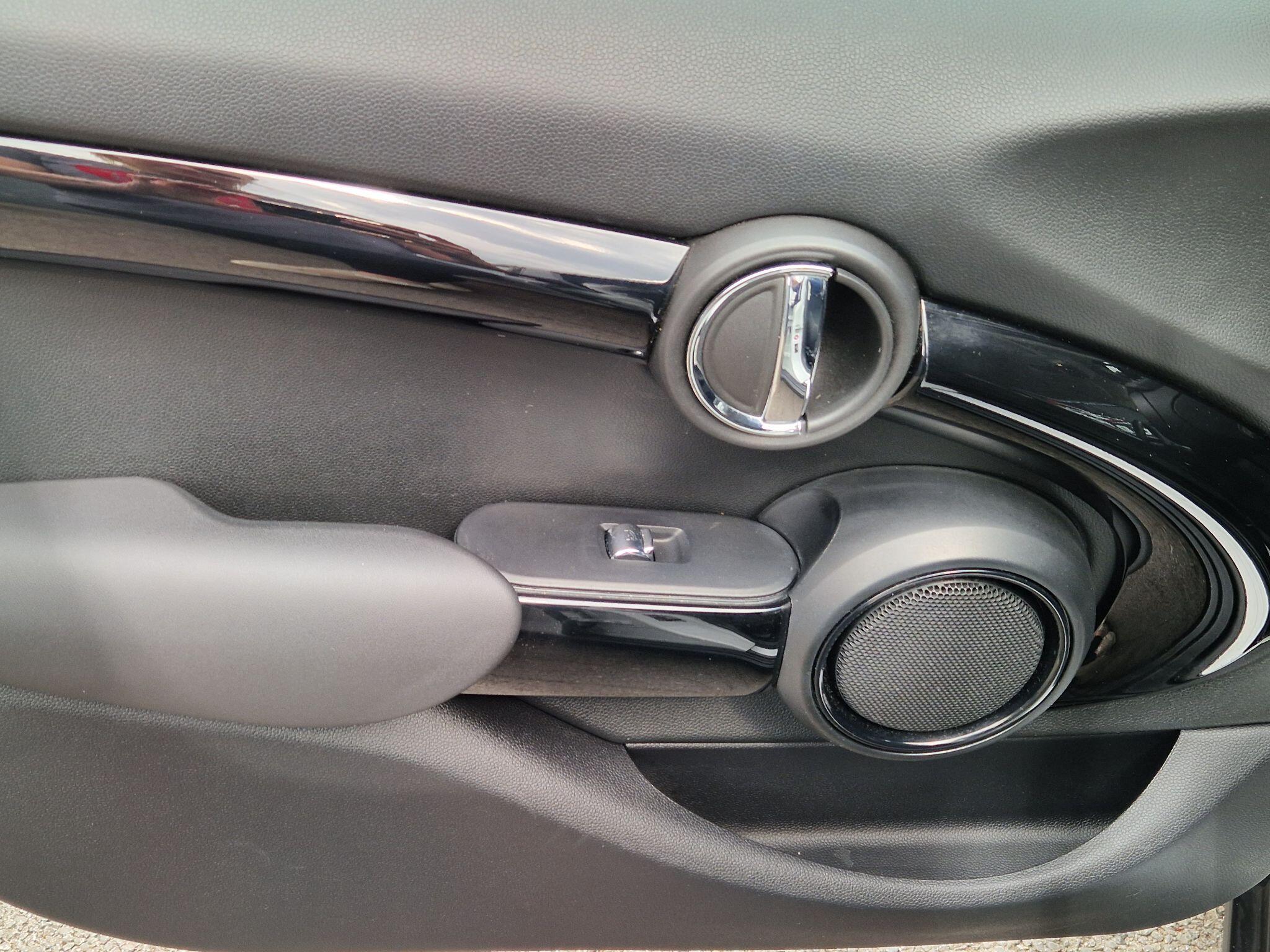 MINI Hatch - Image 38
