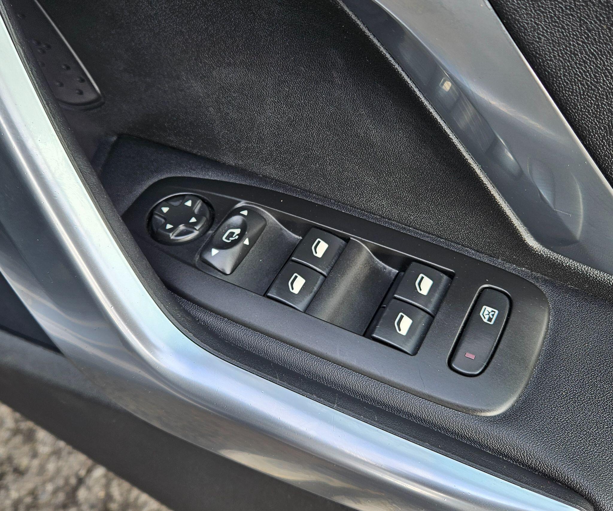 Peugeot 2008 - Image 59